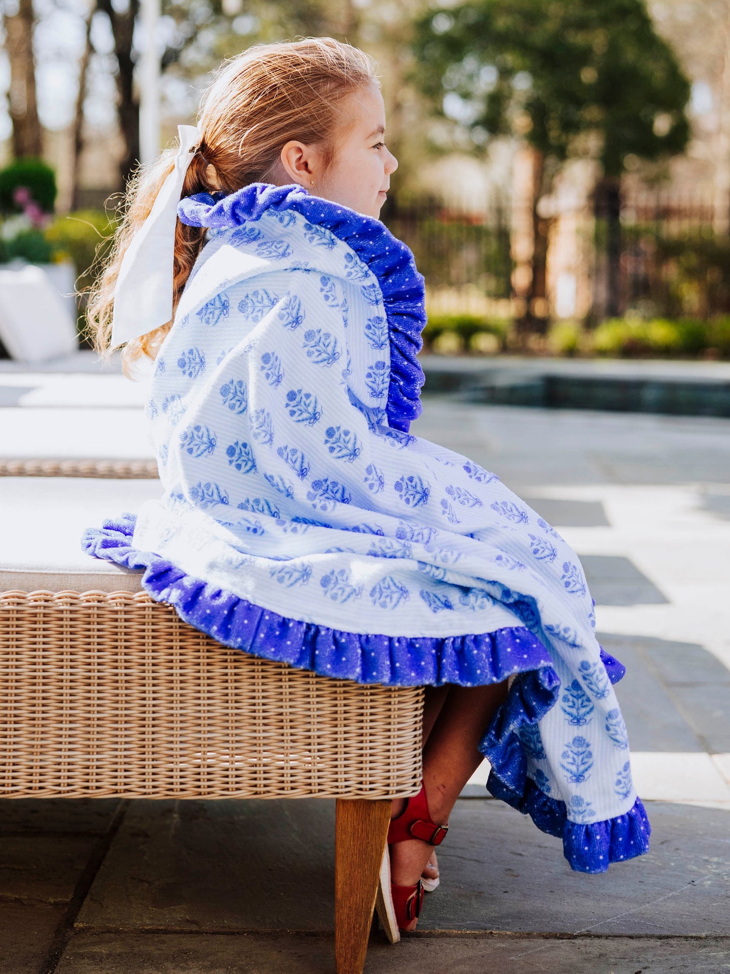Ruffled Towel - Classic Nostalgia