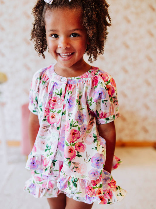 Flowy Ruffled Button Set - Soft Bliss