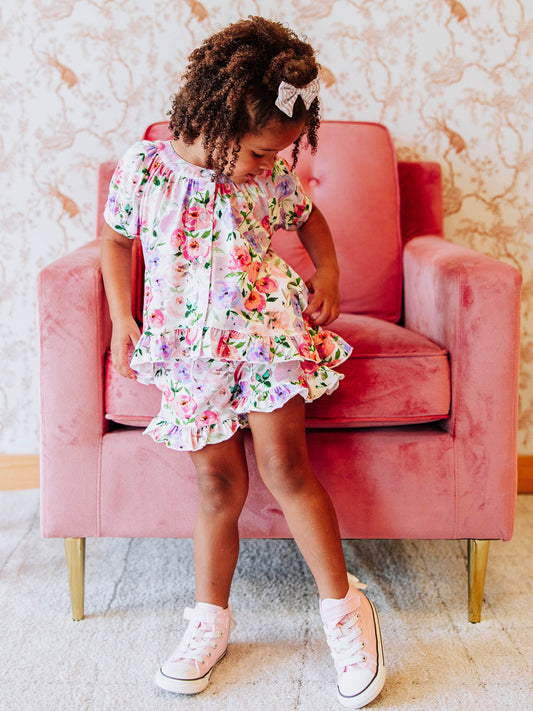 Flowy Ruffled Button Set - Soft Bliss