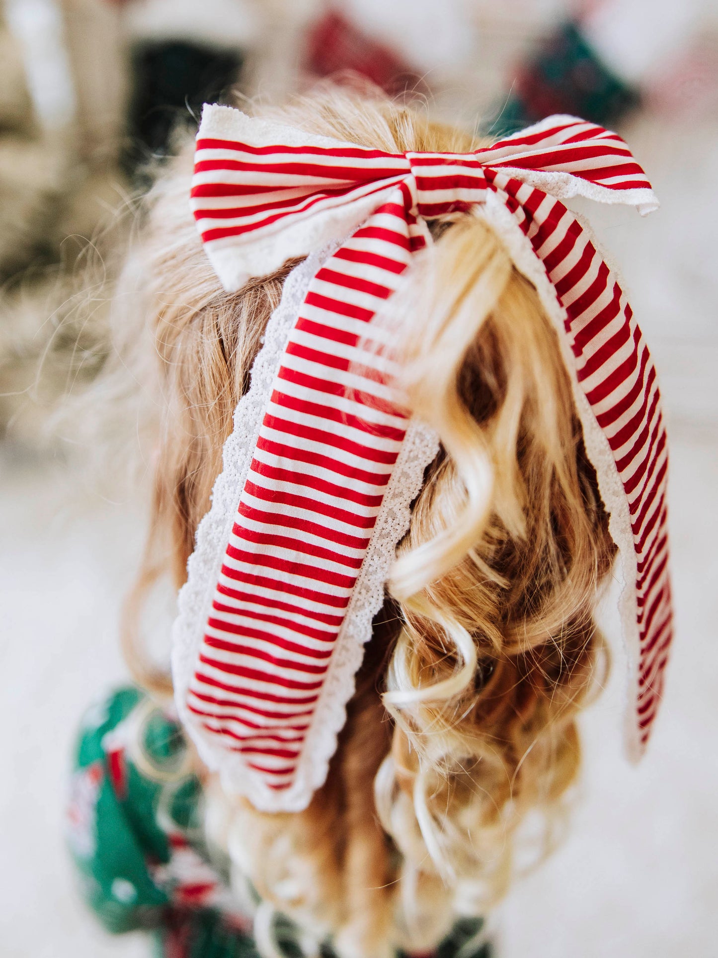 Large Long Tail Bow - Candy Cane Stripe