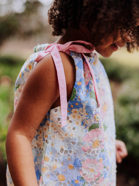 Lace Play Set - Daisies and Blooms