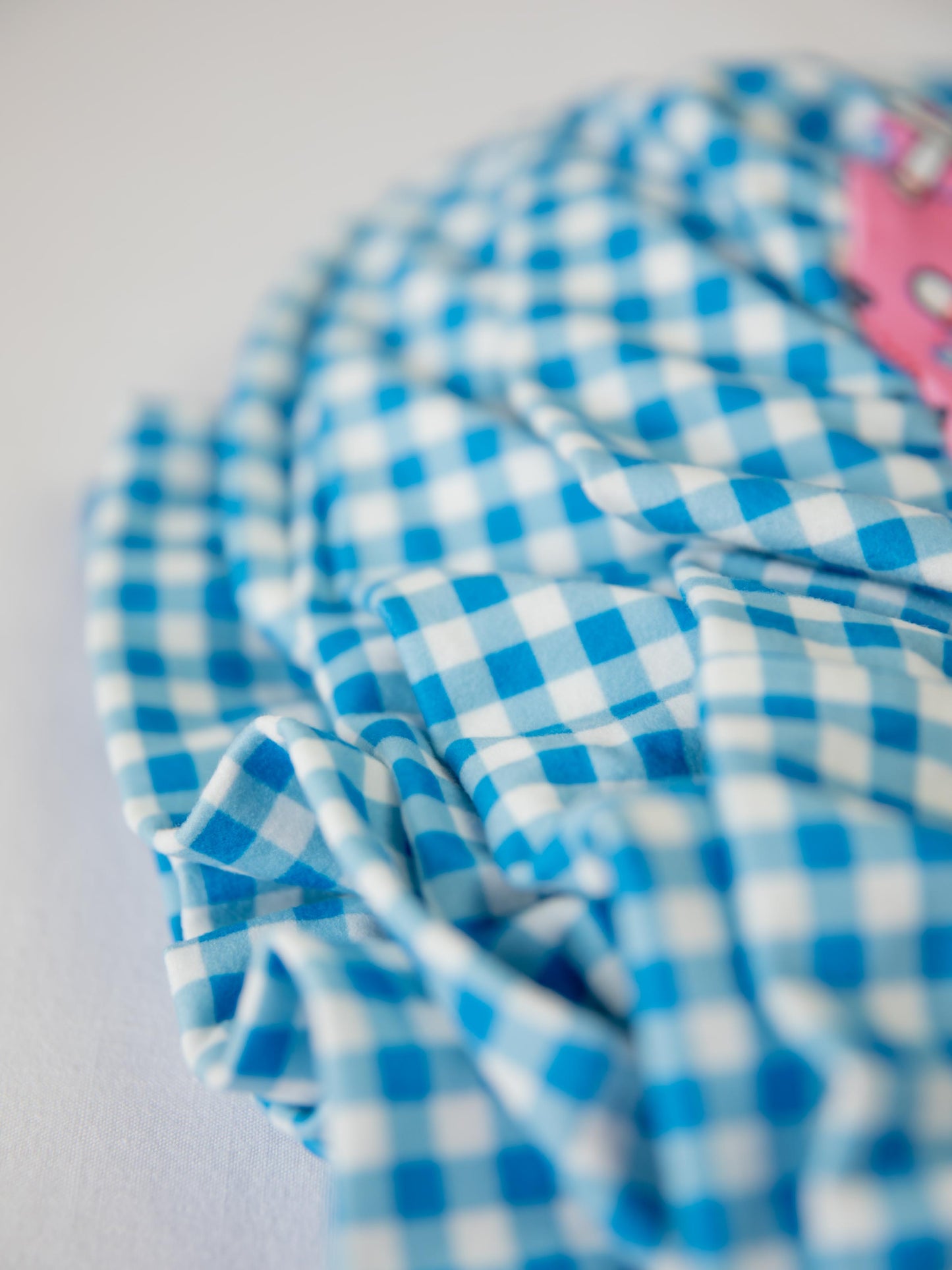 Dreamer Ruffled Blanket - Baseball Bats Pink