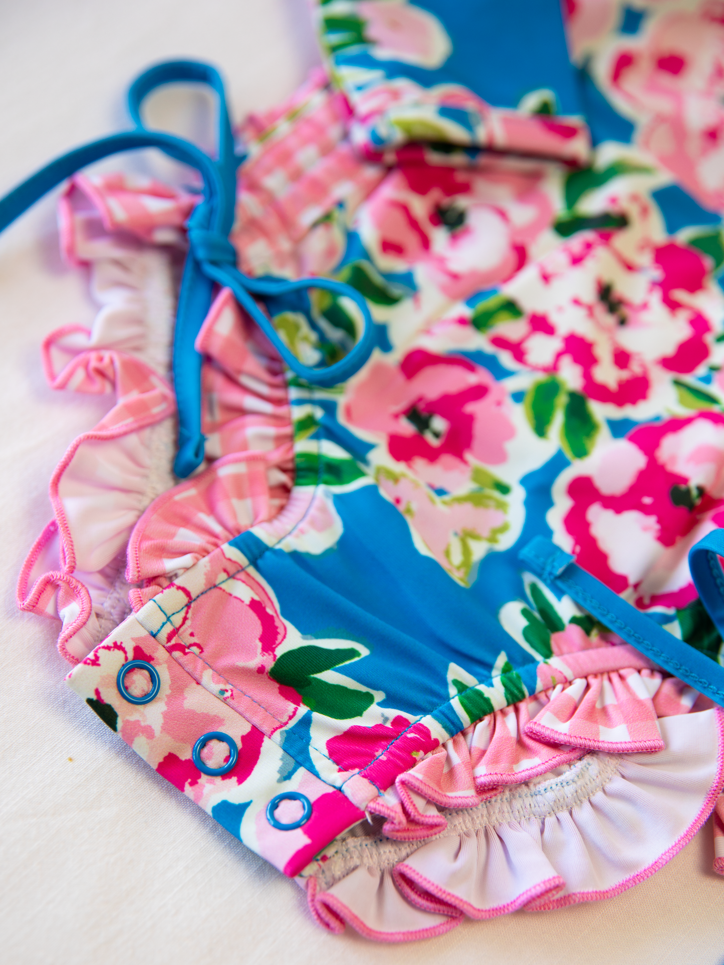Solid Rash Guard - Joyful Poppies