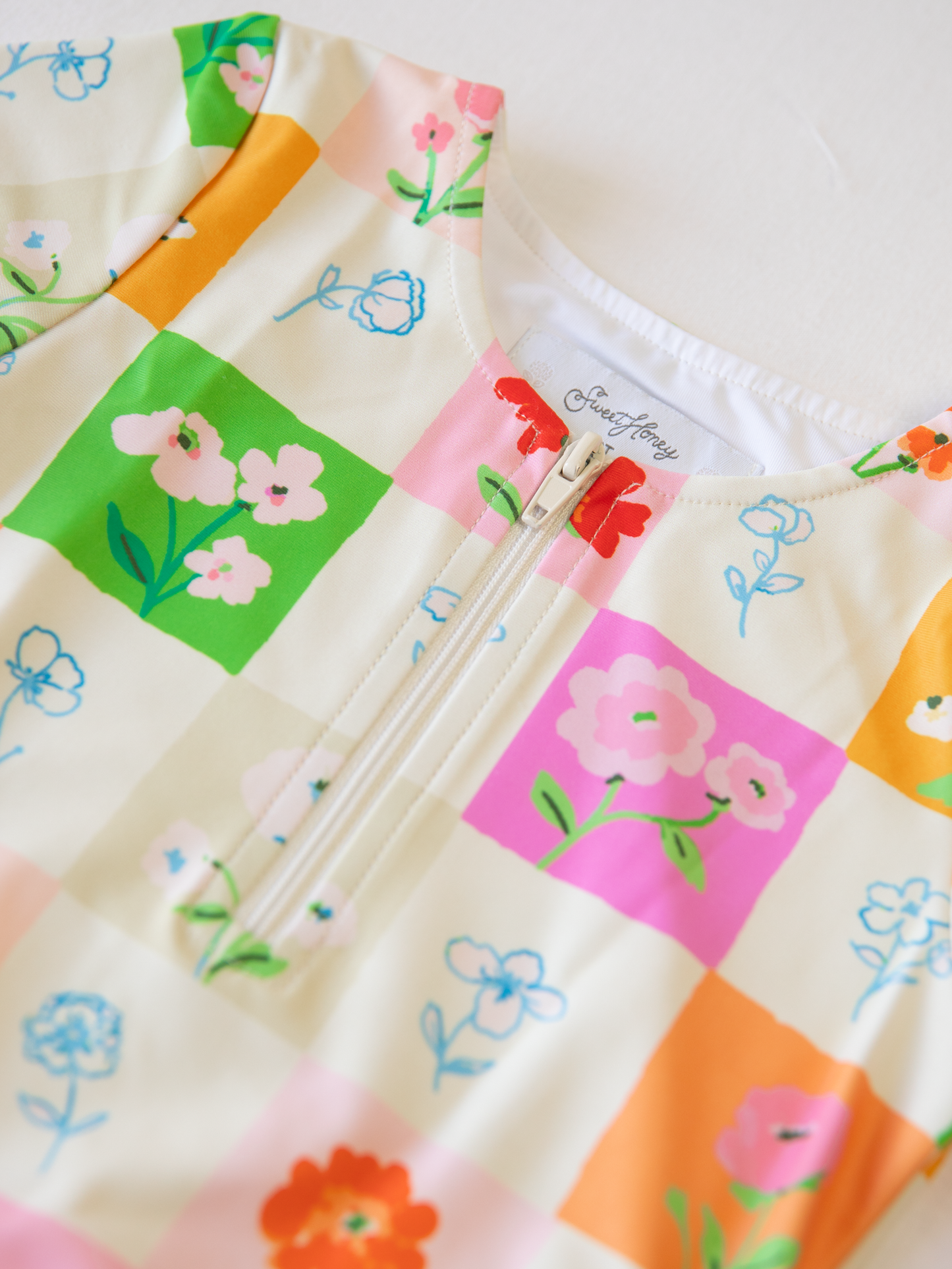 Solid Rash Guard - Checkered Blooms