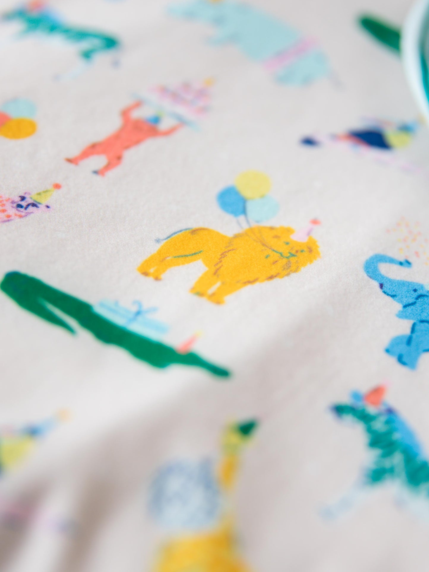 Dreamer Ruffled Blanket - Party Animals!