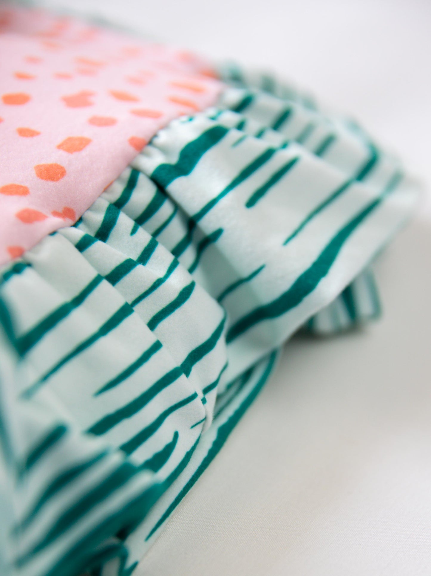 Dreamer Ruffled Blanket - Party Animals!