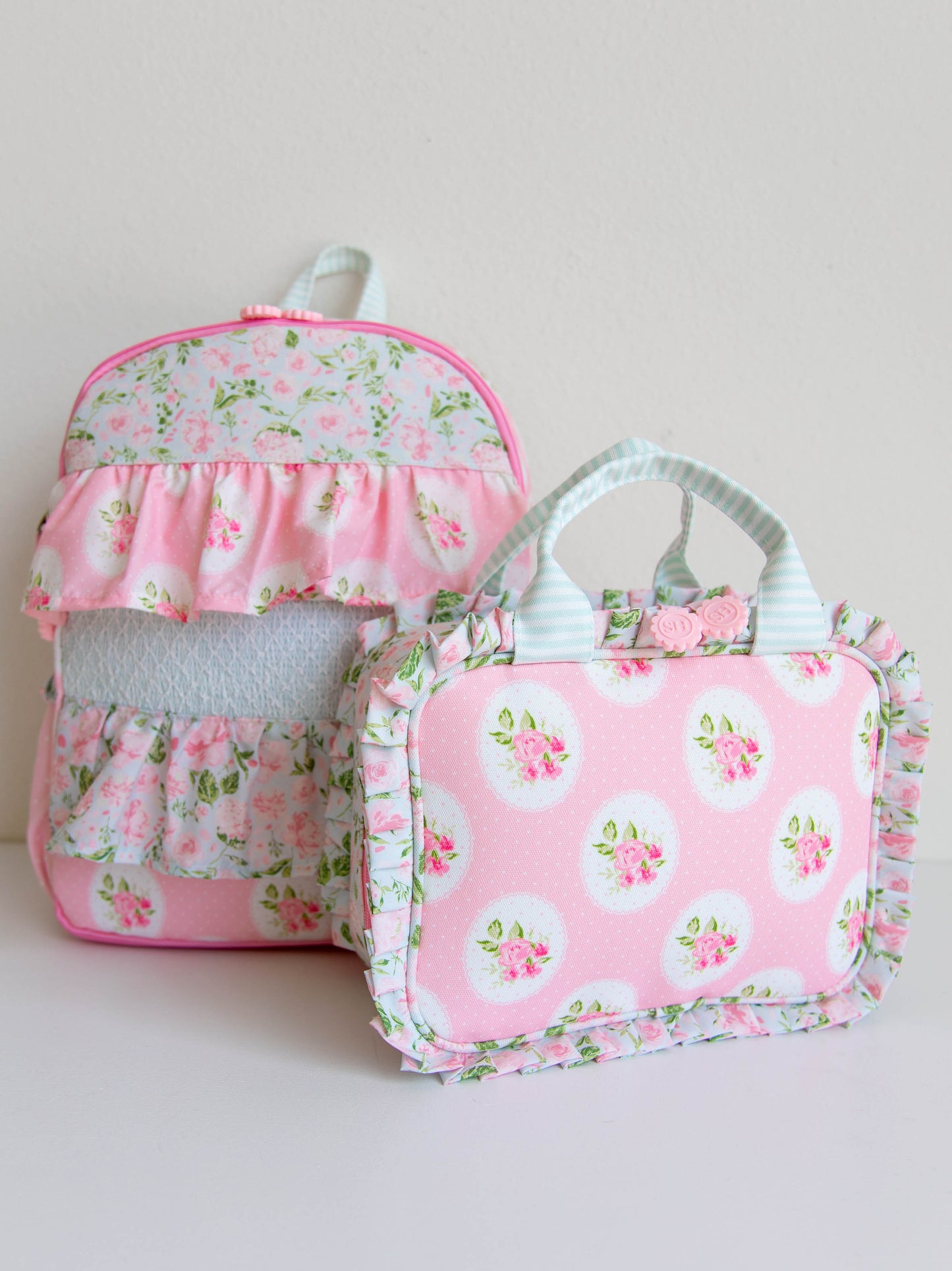 Ruffled Lunch Kit - Breezy