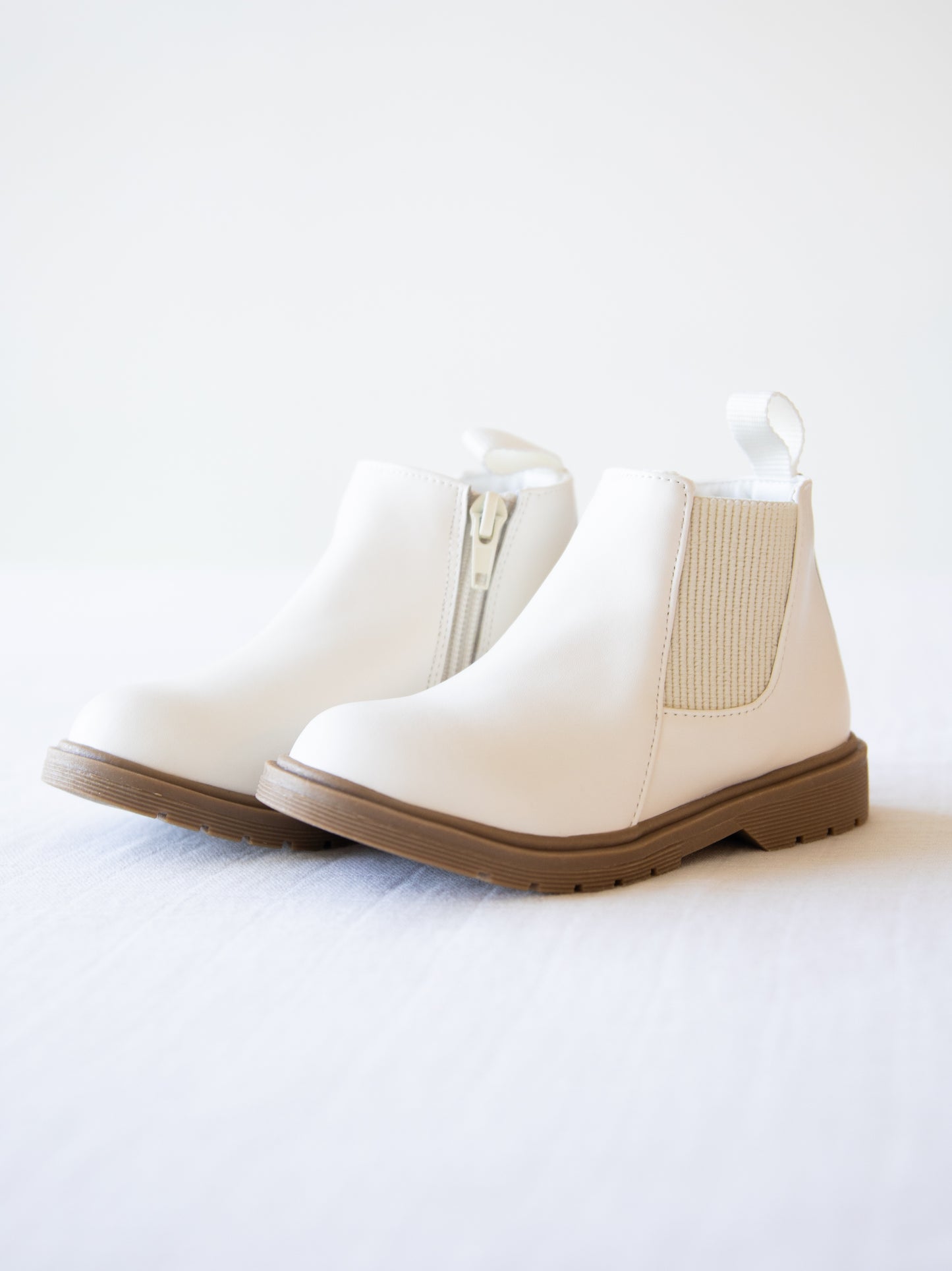 Chelsea Boots - Ivory