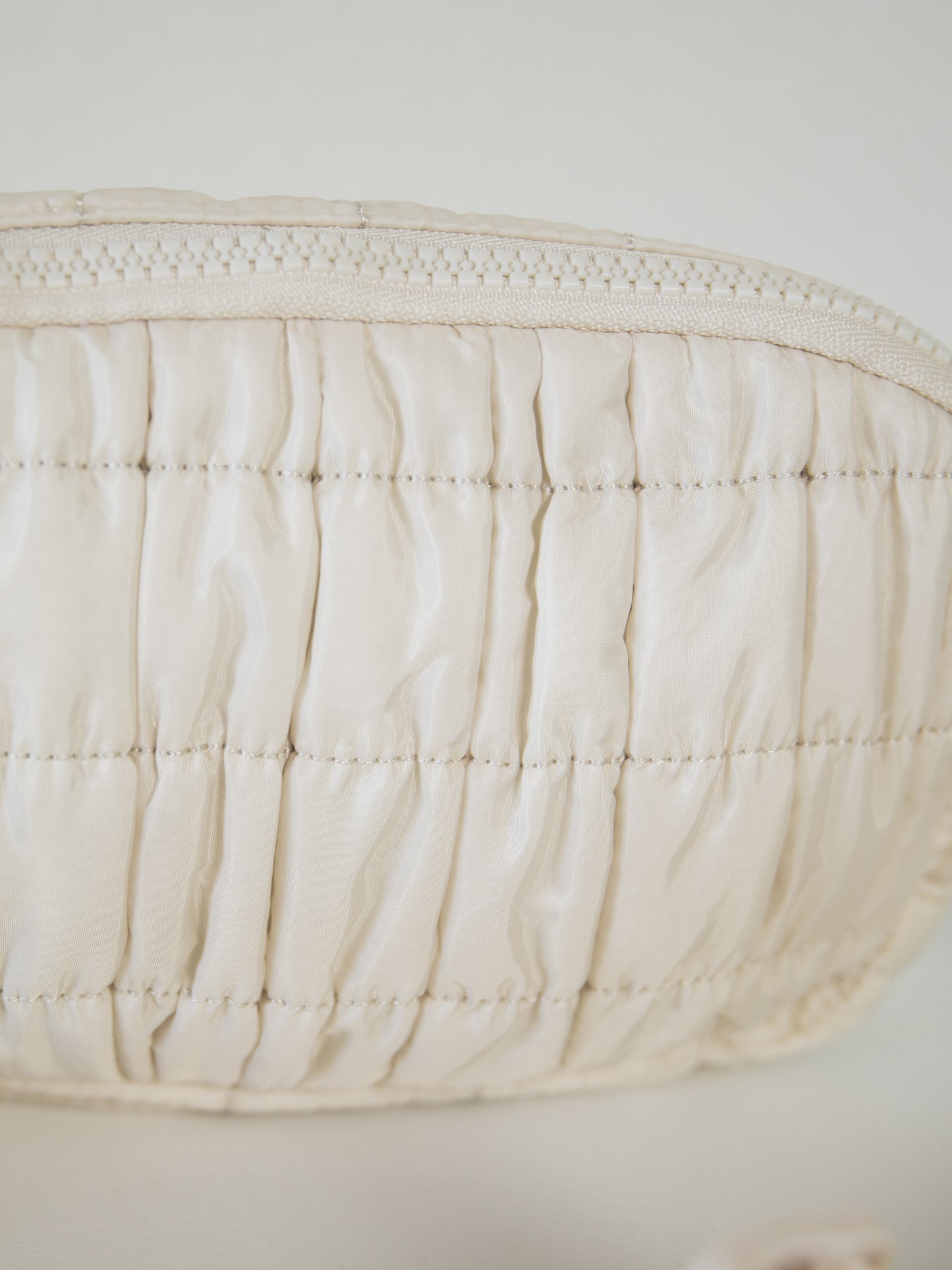 Puffer Belt Bag - Cream