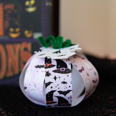 Free Halloween Paper Pumpkin Craft!