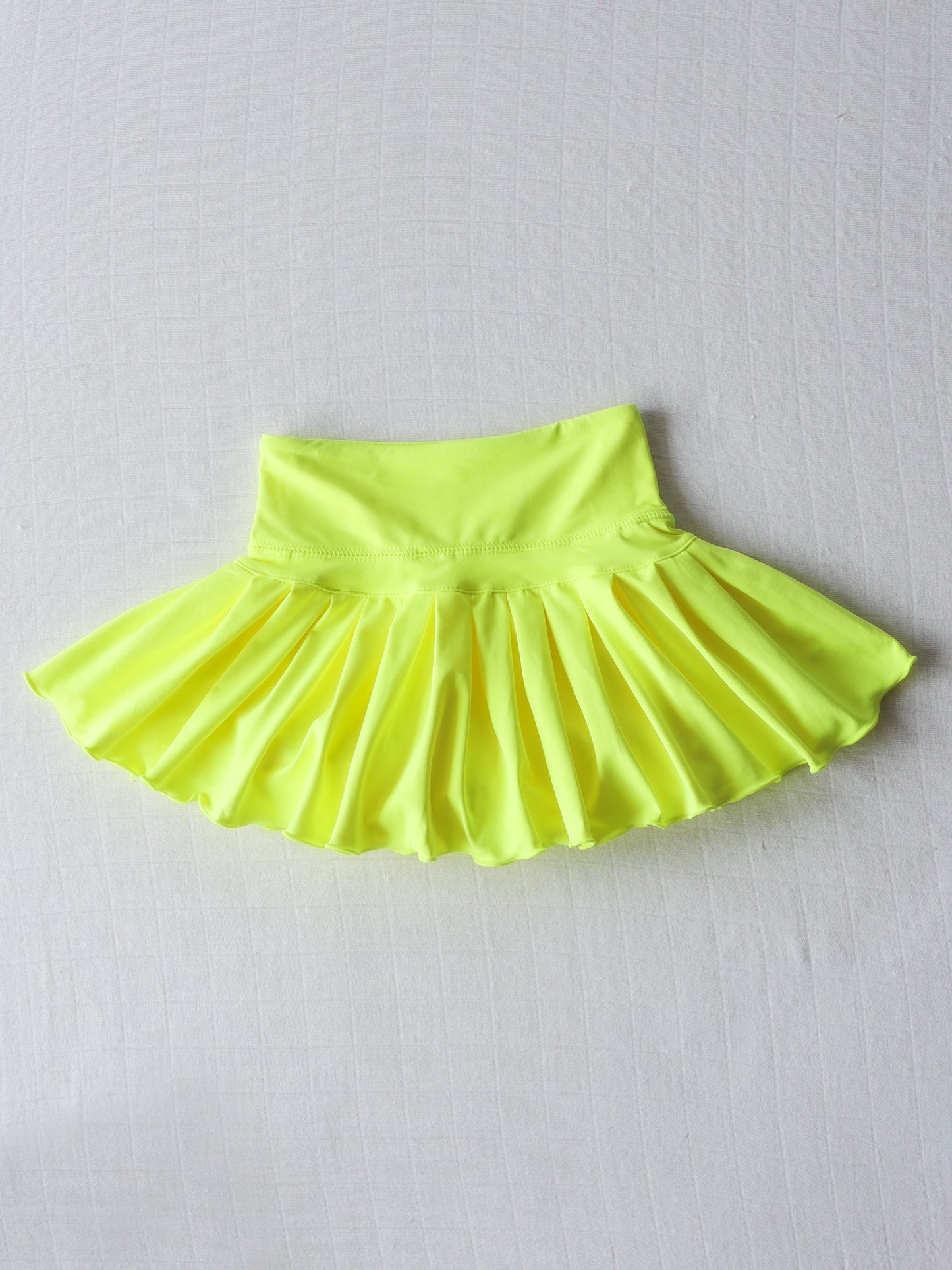 Pleated Tennis Skort - Neon Yellow