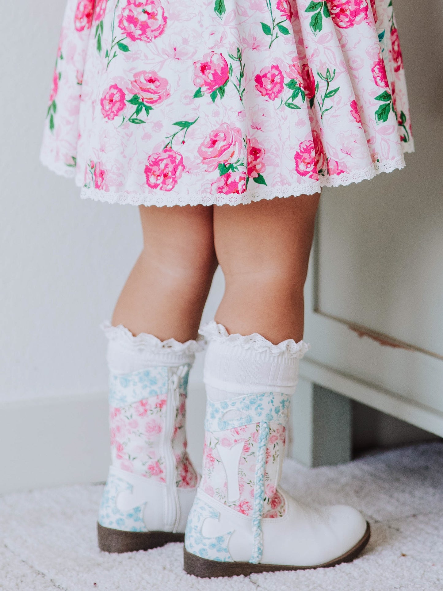 Cowgirl Boots - Wild Roses