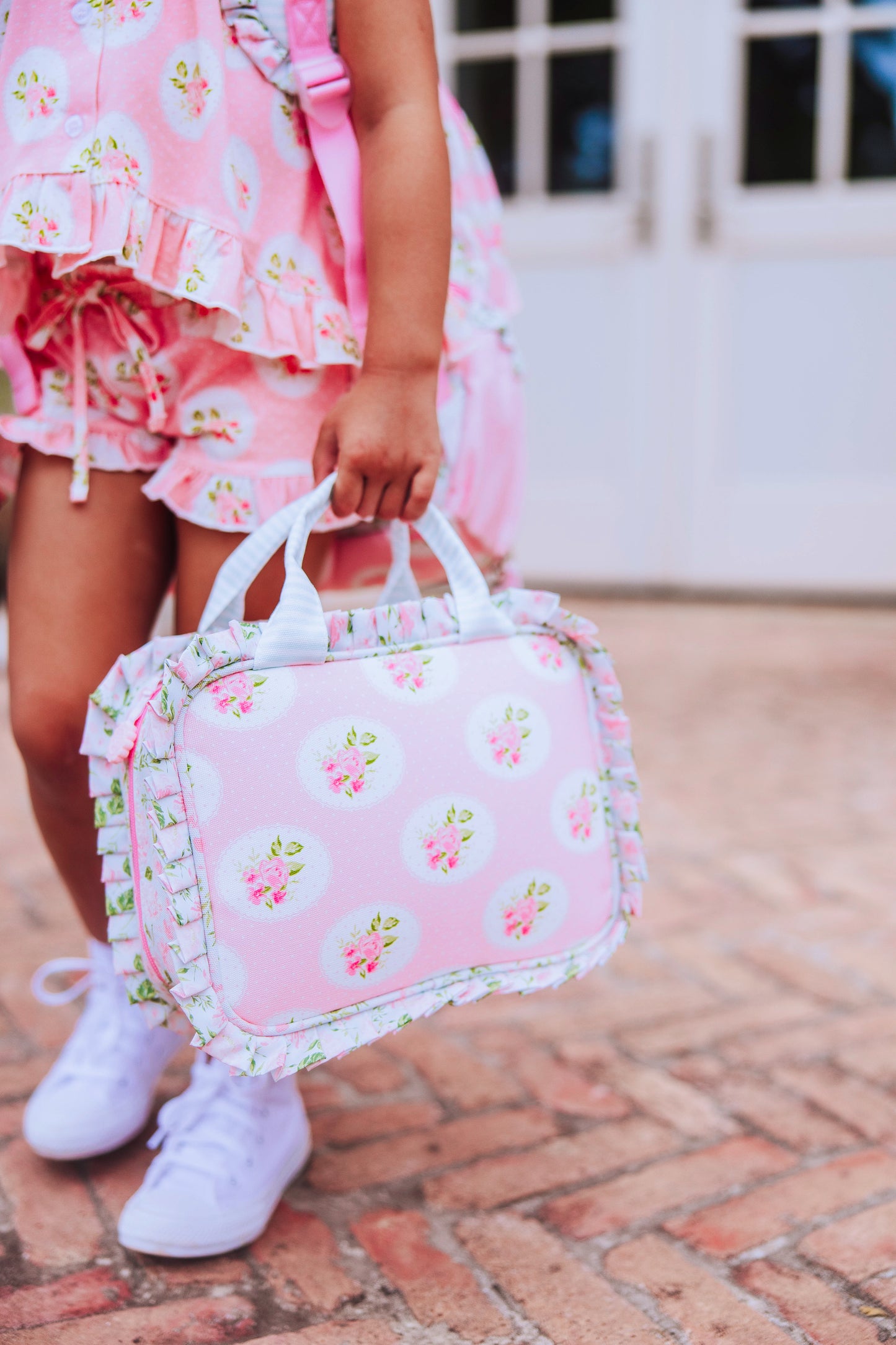 Ruffled Lunch Kit - Breezy