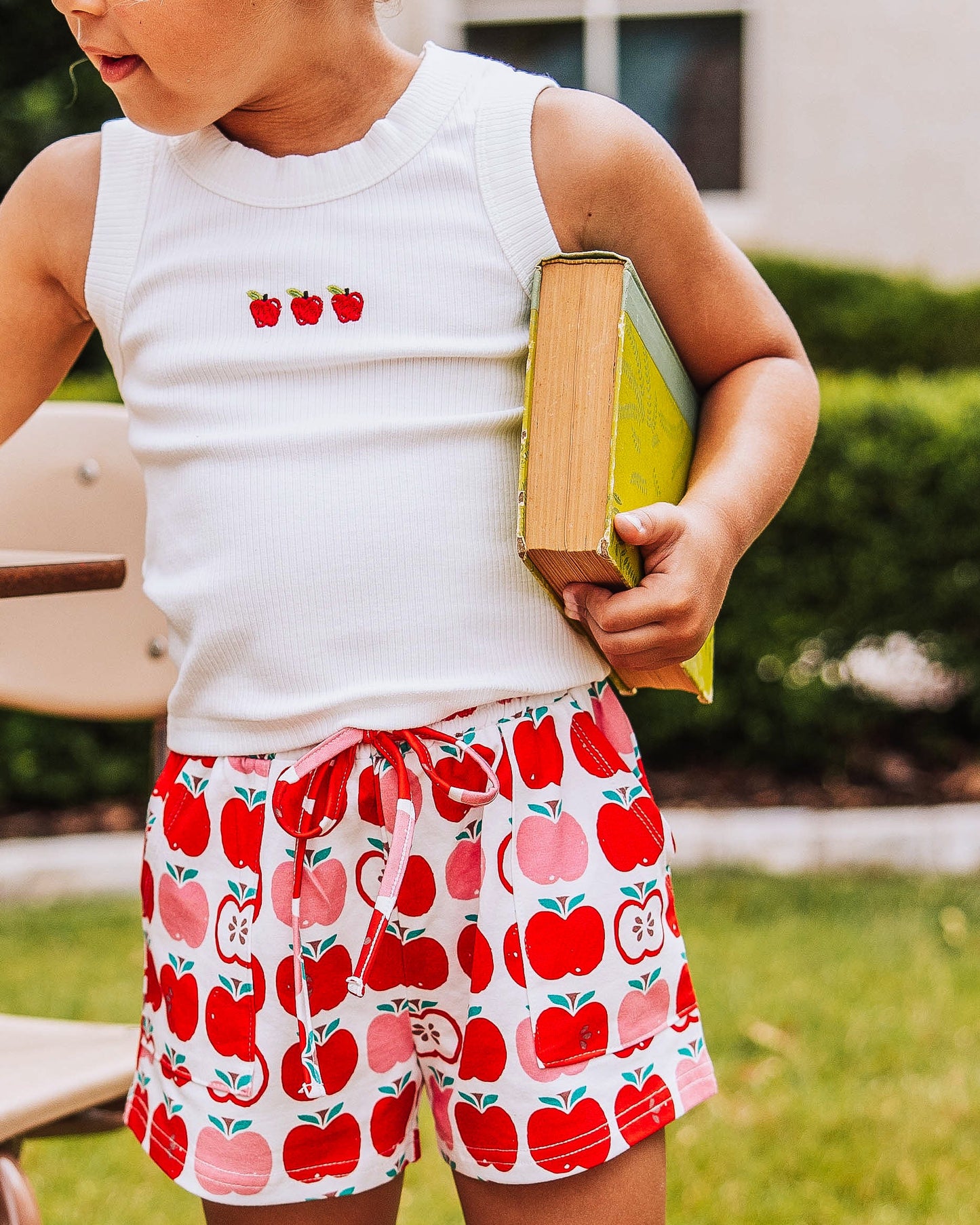 Ribbed Knit Tank Top - Ivory Apples