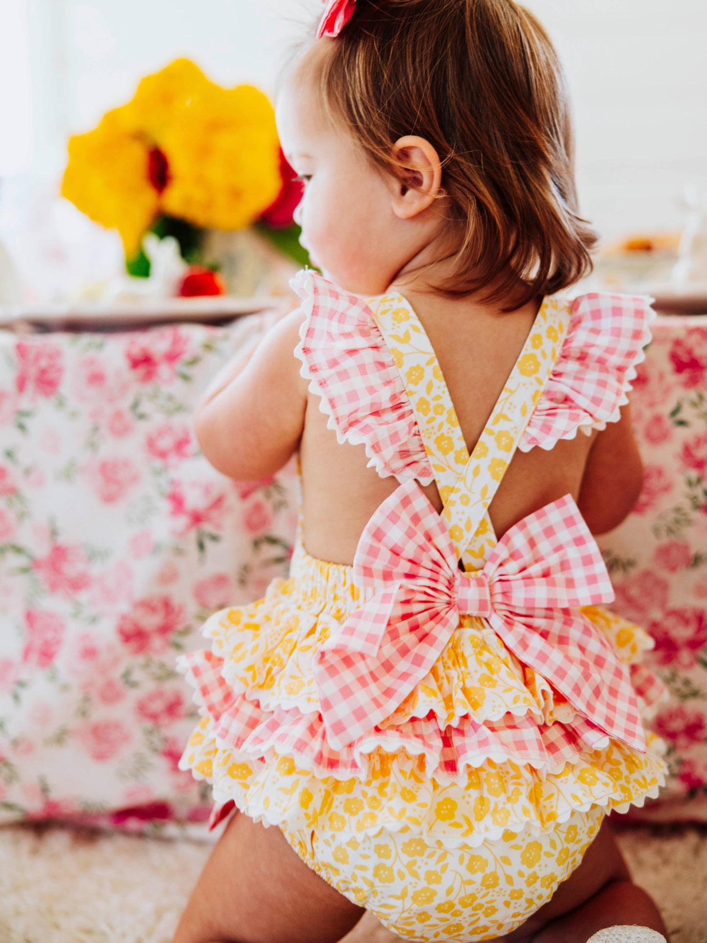 Vintage Bow Bubble - Lovely Yellow Petals