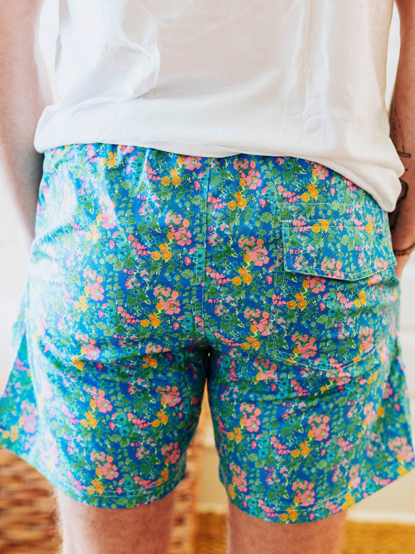 Men's Swim Trunks - Tropical Petals