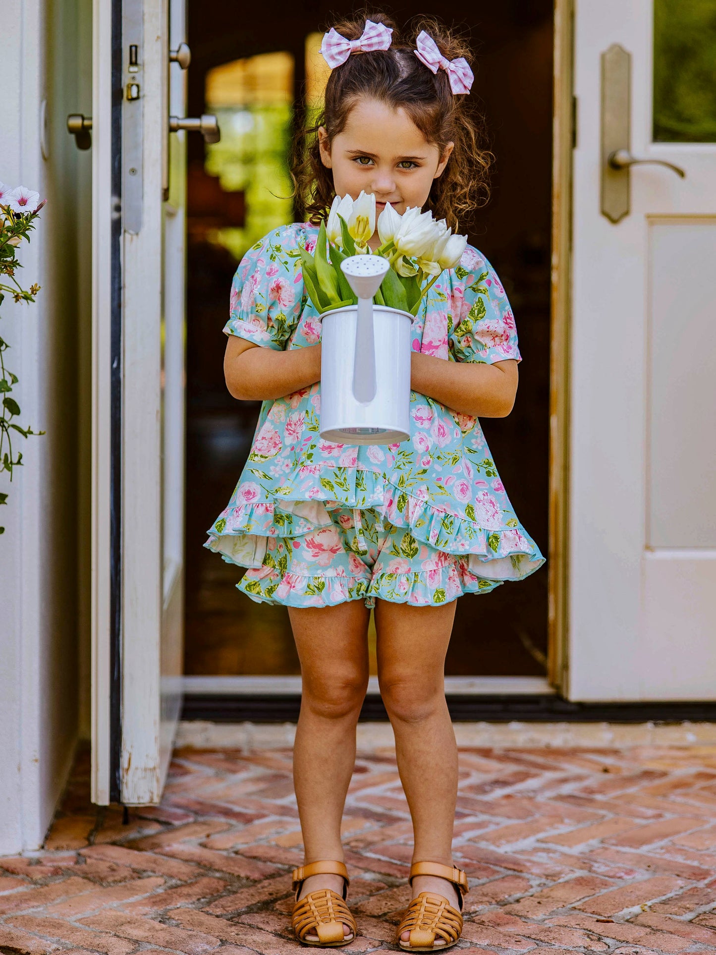 Flowy Ruffled Button Set - Breezy