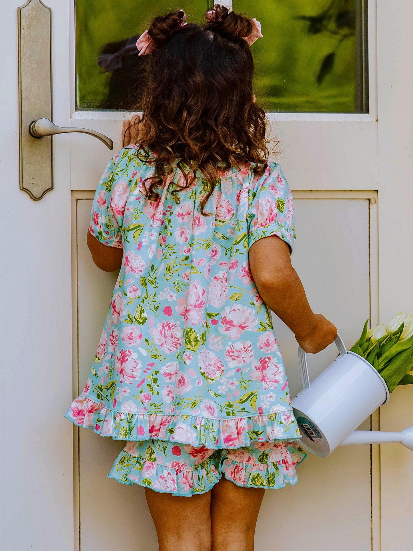 Flowy Ruffled Button Set - Breezy
