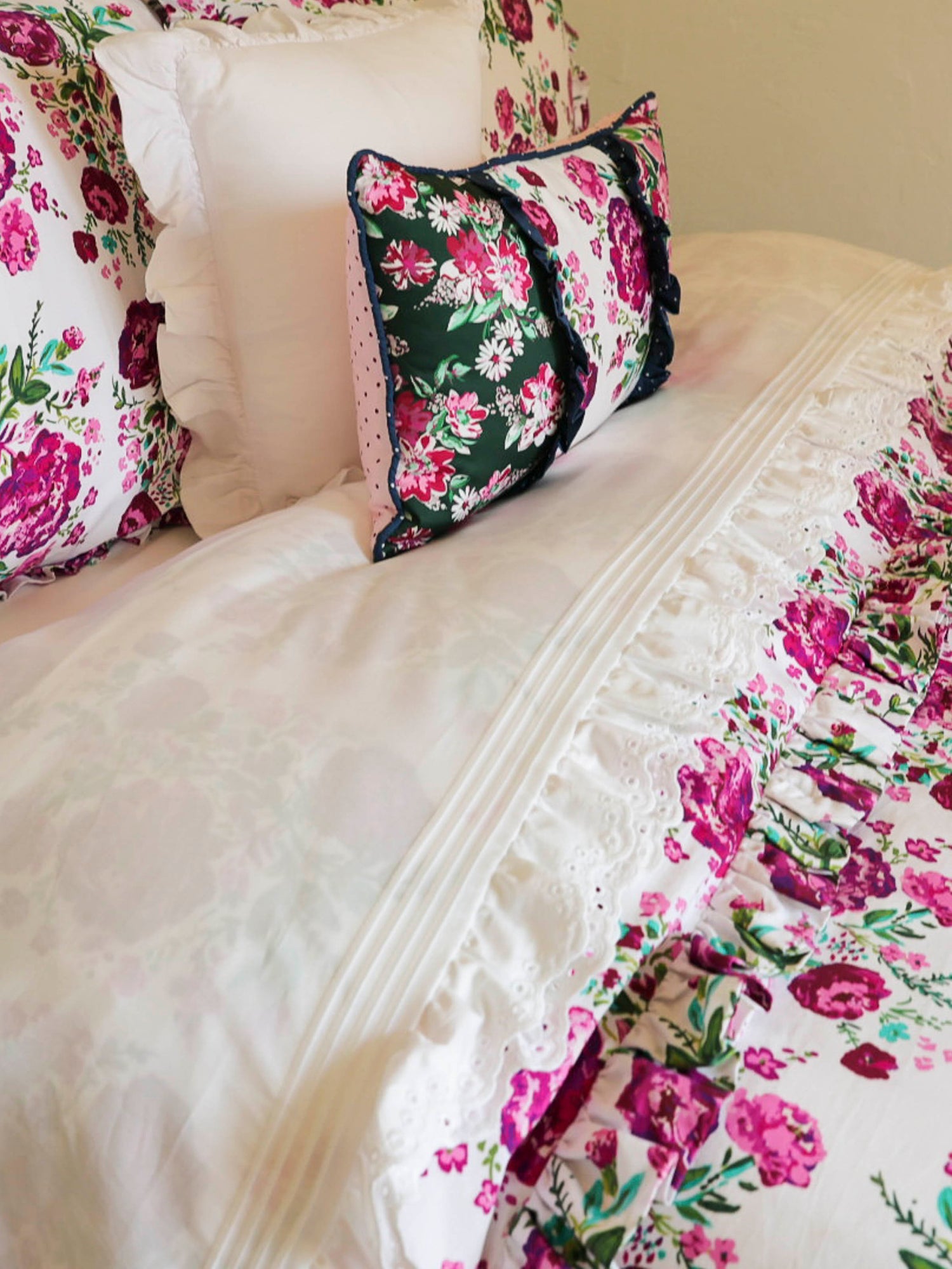 Elevate your bedding with our elegant lace-trimmed sheet set, designed to bring timeless charm and refined detail to any bedroom. Crafted from soft, breathable fabric, these sheets feature a delicate eyelet lace ruffle along the edge for a romantic, heirloom-inspired finish. The scalloped lace trim adds texture and dimension, while the subtle pintuck detailing enhances the overall craftsmanship. Perfect for creating a light, airy, and feminine look, this lace accent transforms a simple sheet into a standout