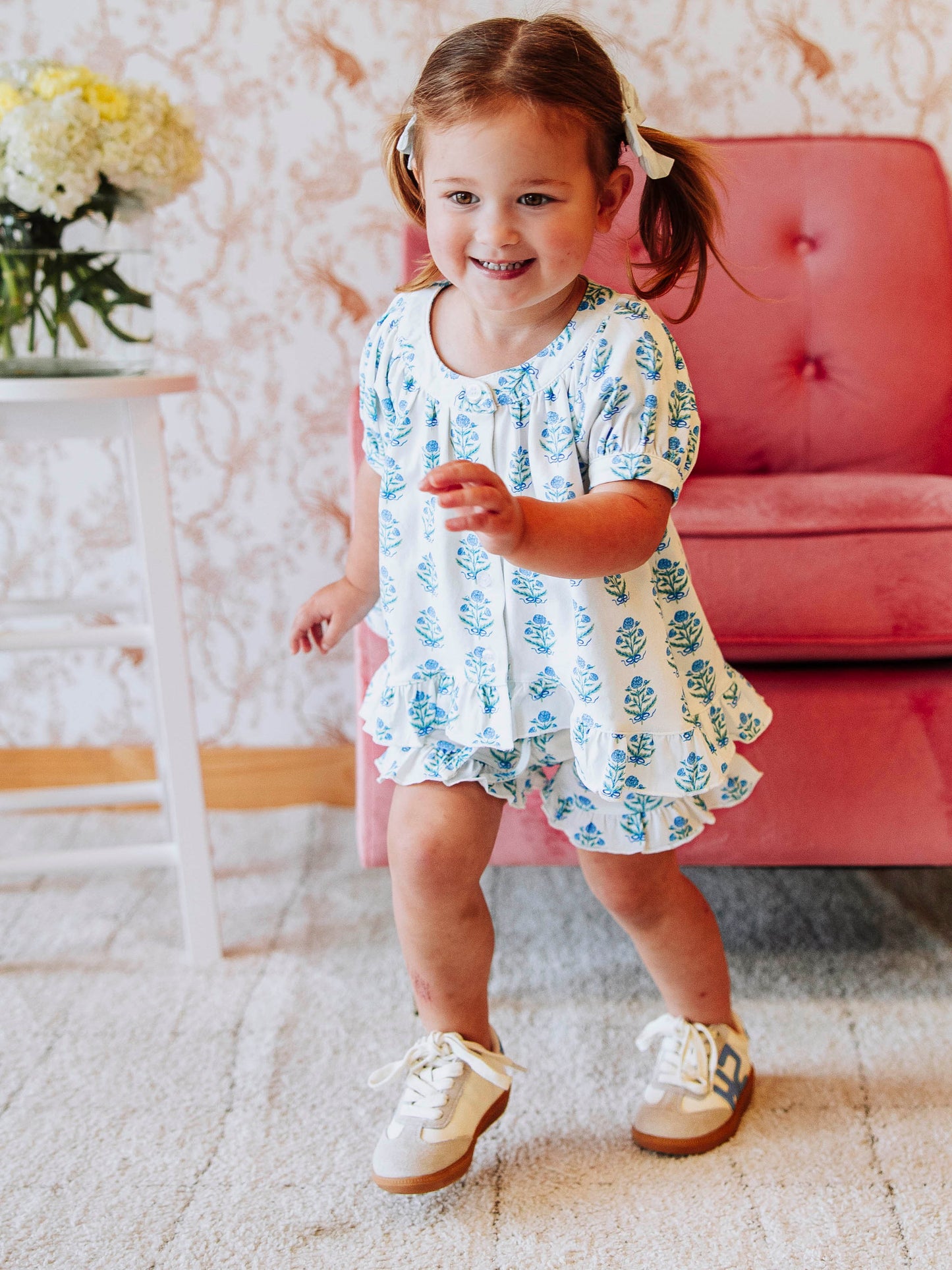 Flowy Ruffled Button Set - Nostalgia