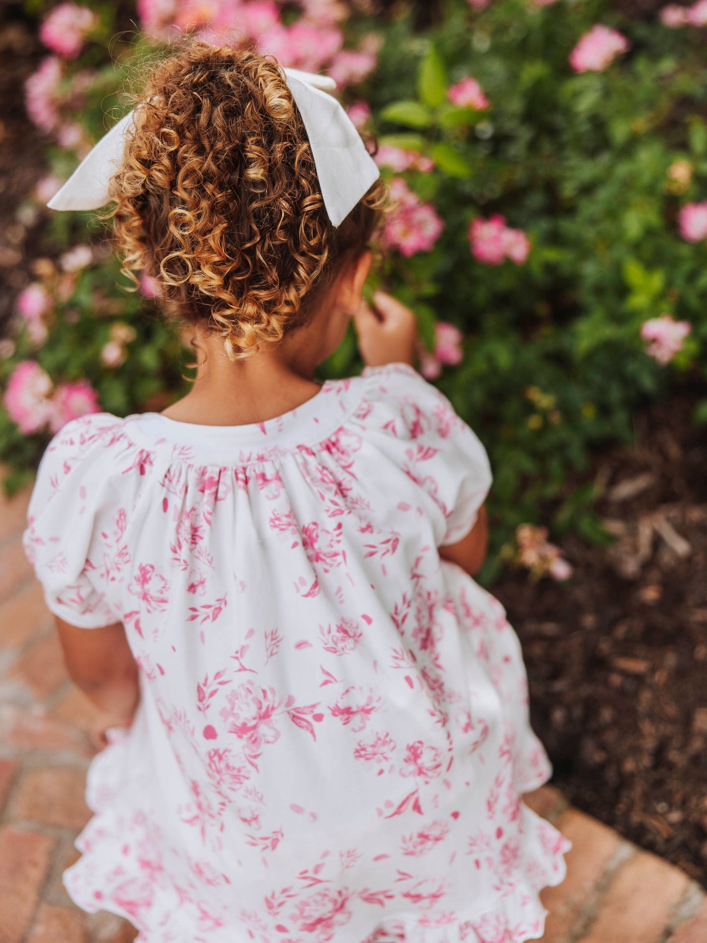 Flowy Ruffled Button Set - Falling Pink Petals