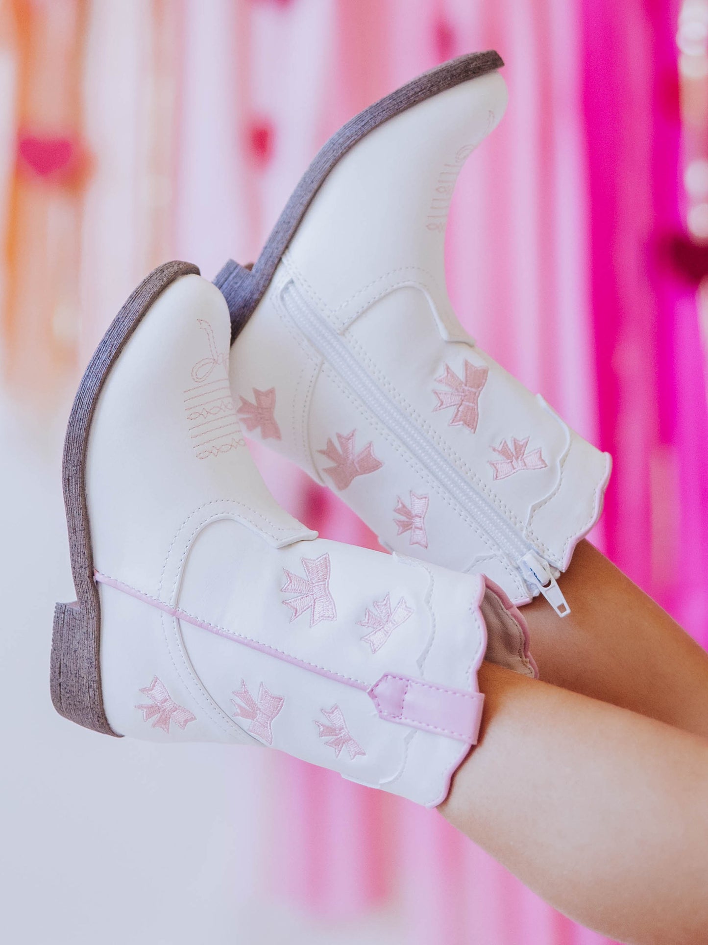 Cowgirl Boots - Pink Bows