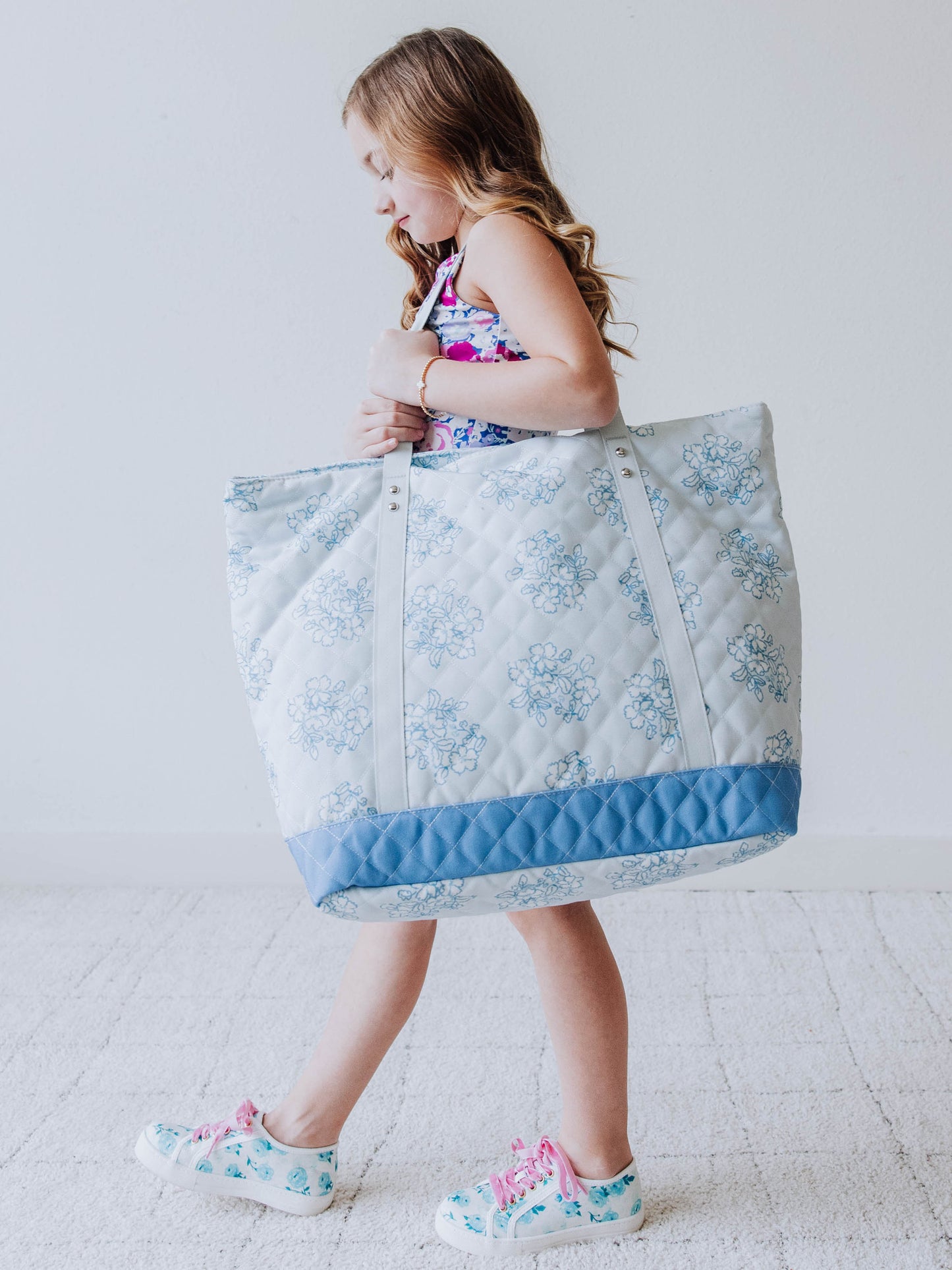 Quilted Tote - Flourishing Blues