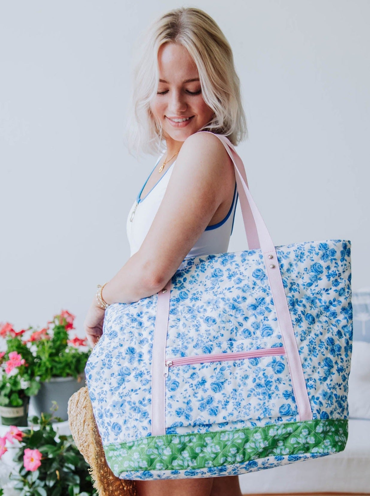 Quilted Tote - Blooming Blues