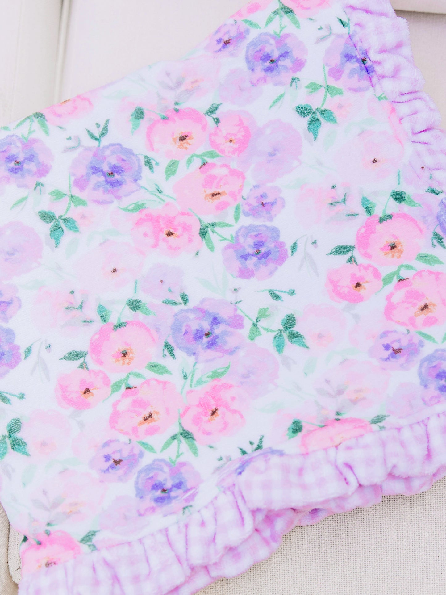 Ruffled Towel - Soft Bliss