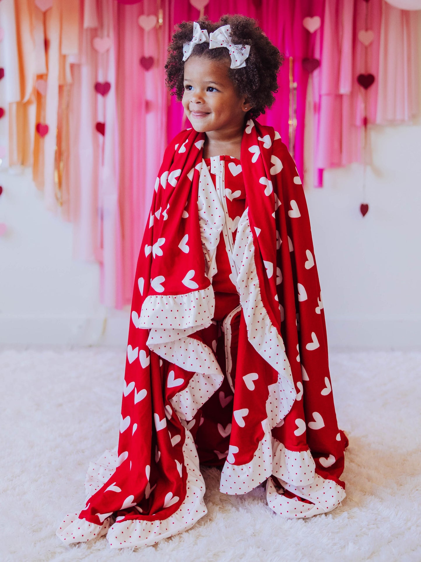 Dreamer Ruffled Blanket - Heartbreaker in Red