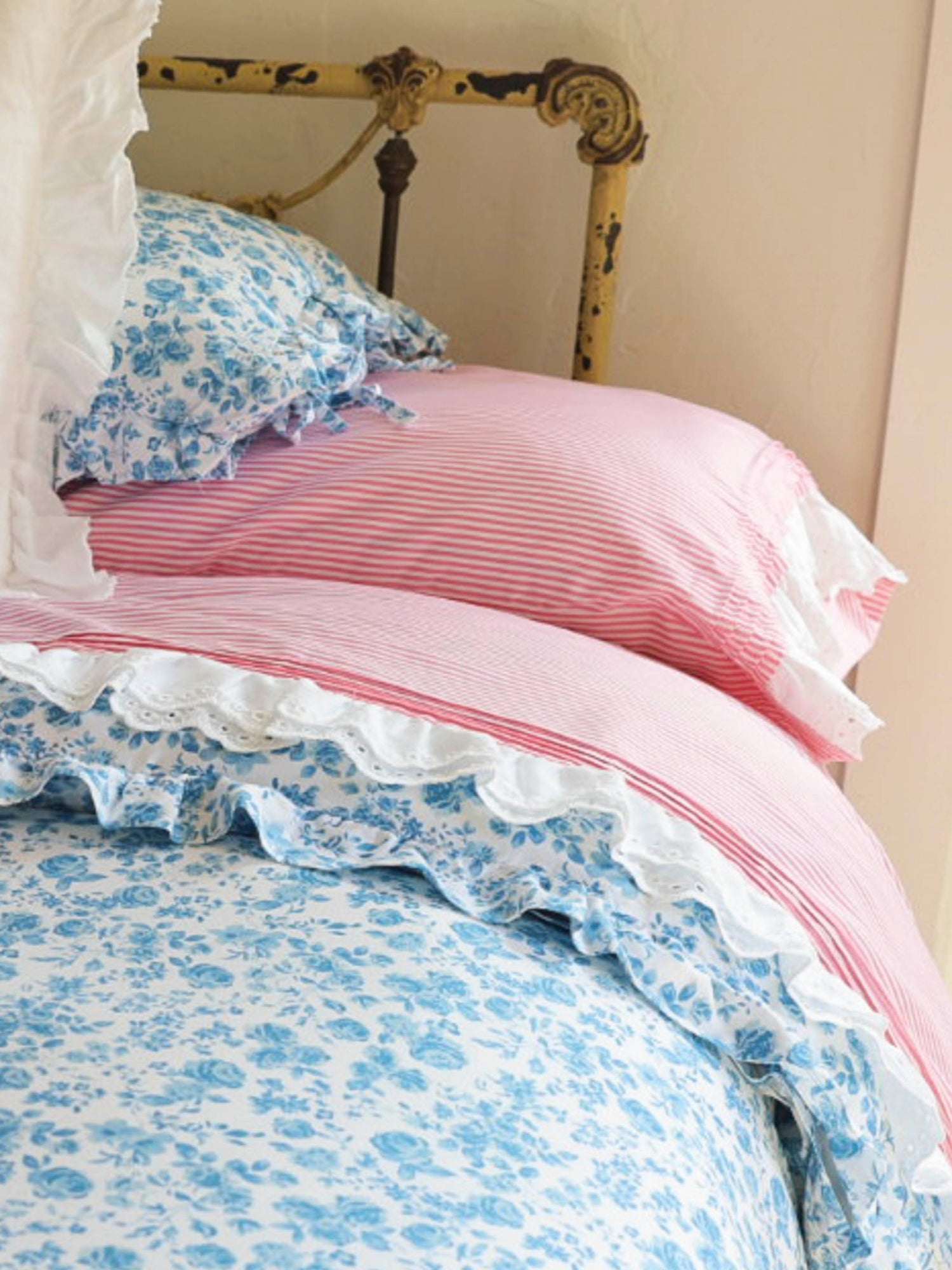 Elevate your bedding with our elegant lace-trimmed sheet set, designed to bring timeless charm and refined detail to any bedroom. Crafted from soft, breathable fabric, these sheets feature a delicate eyelet lace ruffle along the edge for a romantic, heirloom-inspired finish. The scalloped lace trim adds texture and dimension, while the subtle pintuck detailing enhances the overall craftsmanship. Perfect for creating a light, airy, and feminine look, this lace accent transforms a simple sheet into a standout