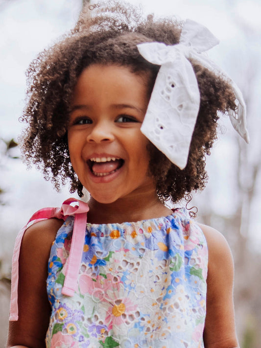 Small Long Tail Bow - White Eyelet Lace