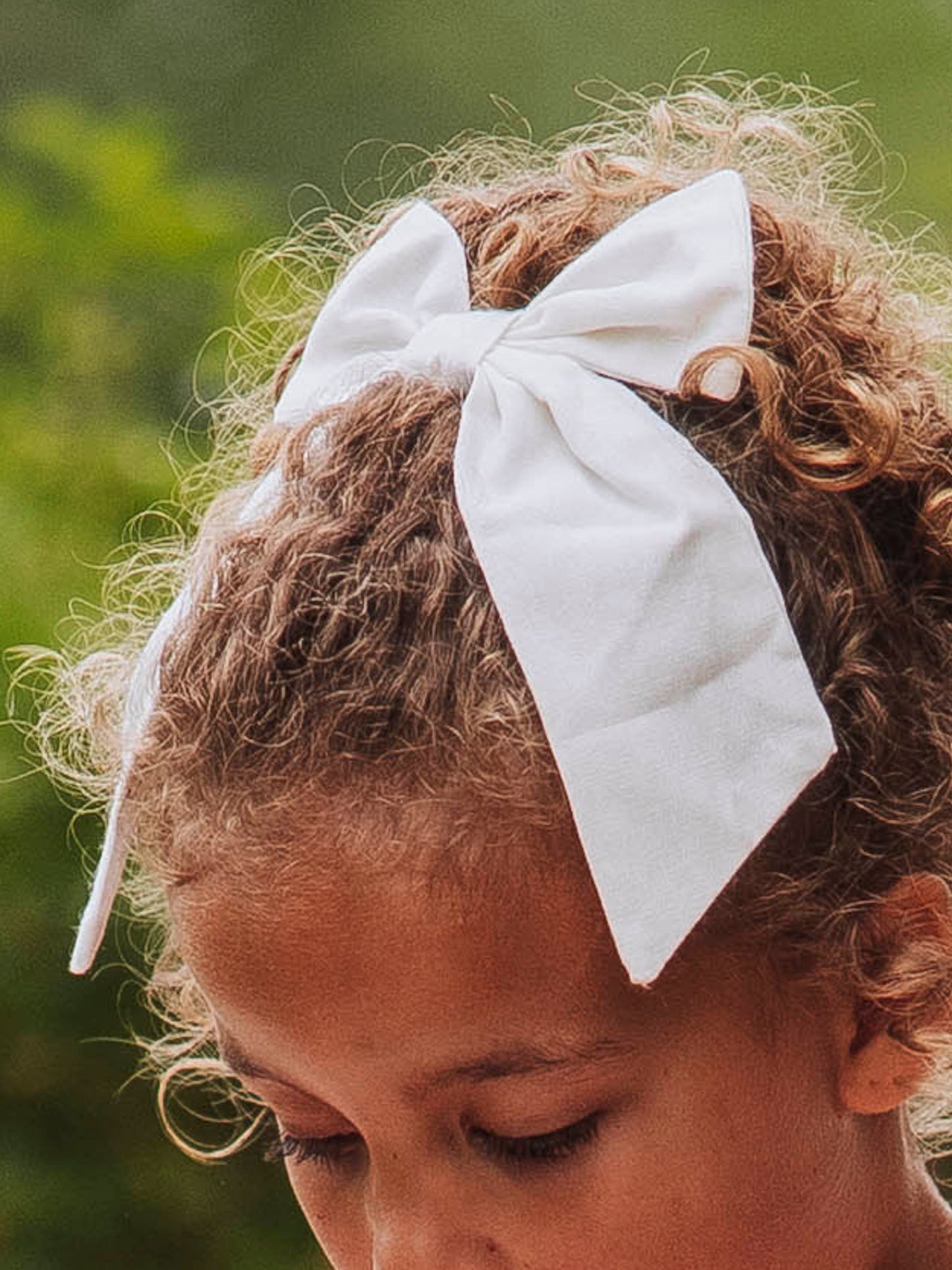 Small Long Tail Bow - White