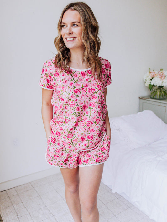 Women's Lounge Set Pajamas - Covered in Roses
