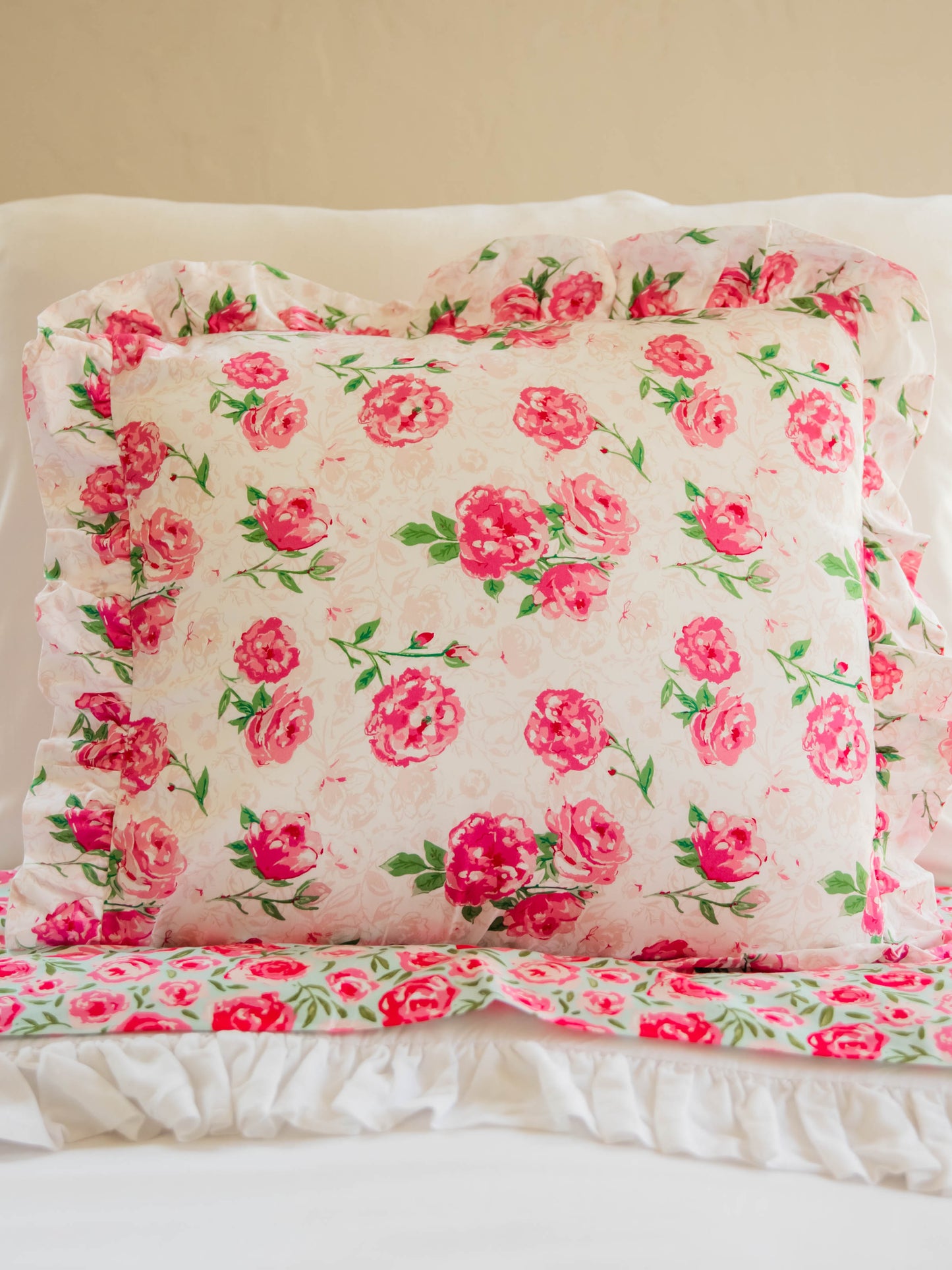 16 x 16 Pillow Cover - Raspberry Roses