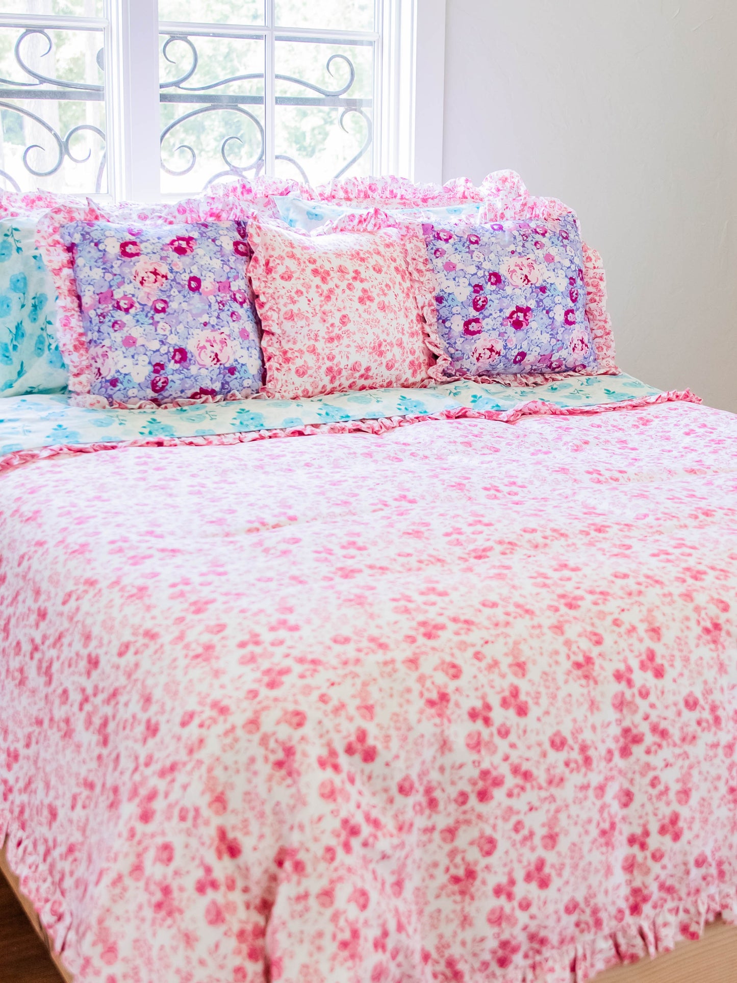 Duvet Cover + Sham(s) - Blooming Pinks