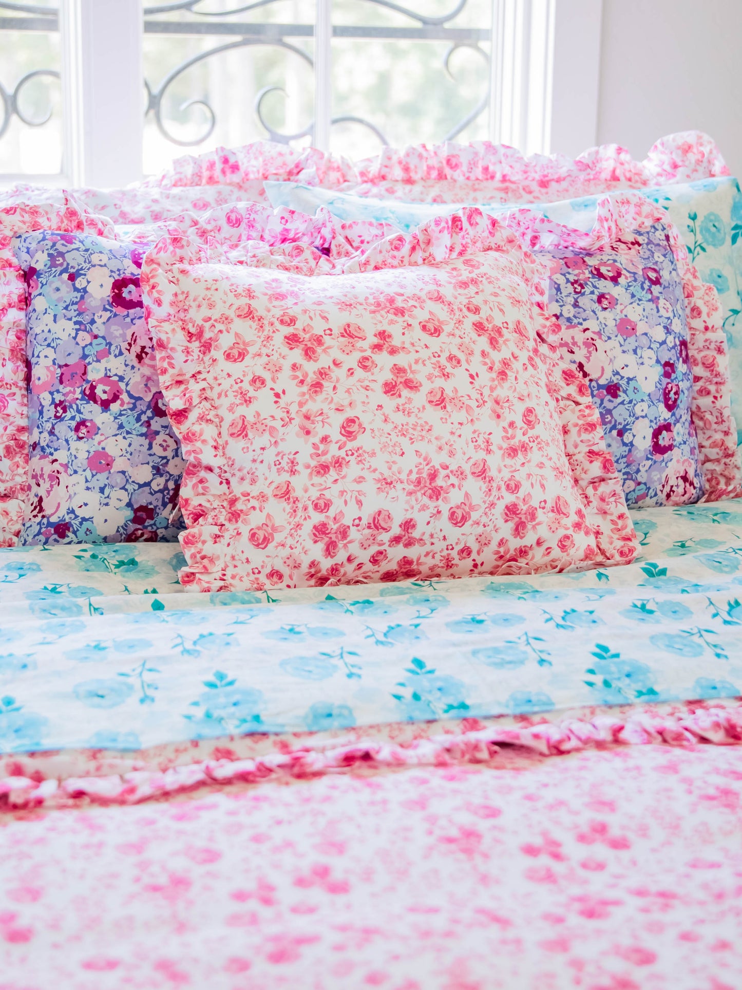 16 x 16 Pillow Cover - Blooming Pinks