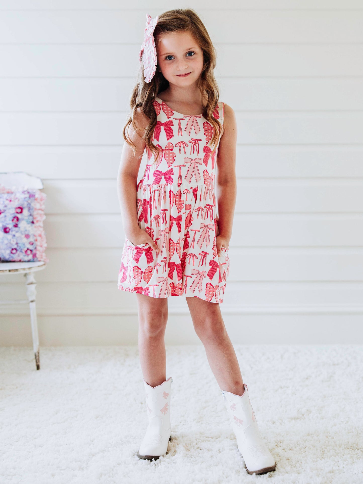 Short Leggy Romper - Pretty Pink Bows