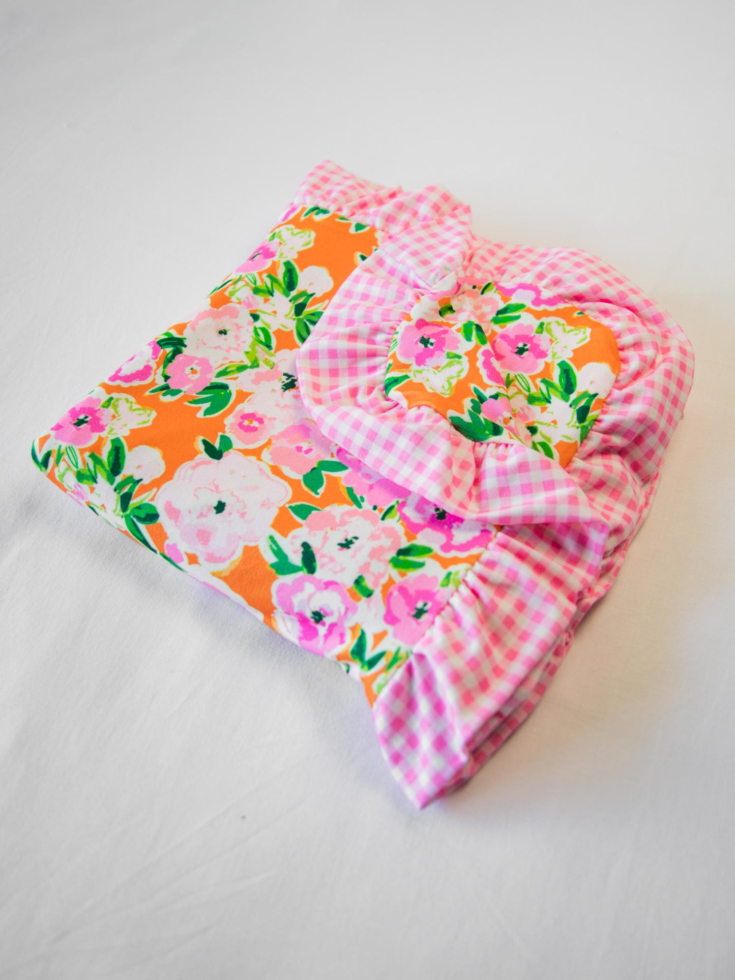 Dreamer Ruffled Blanket - Glowing Pink Flowers