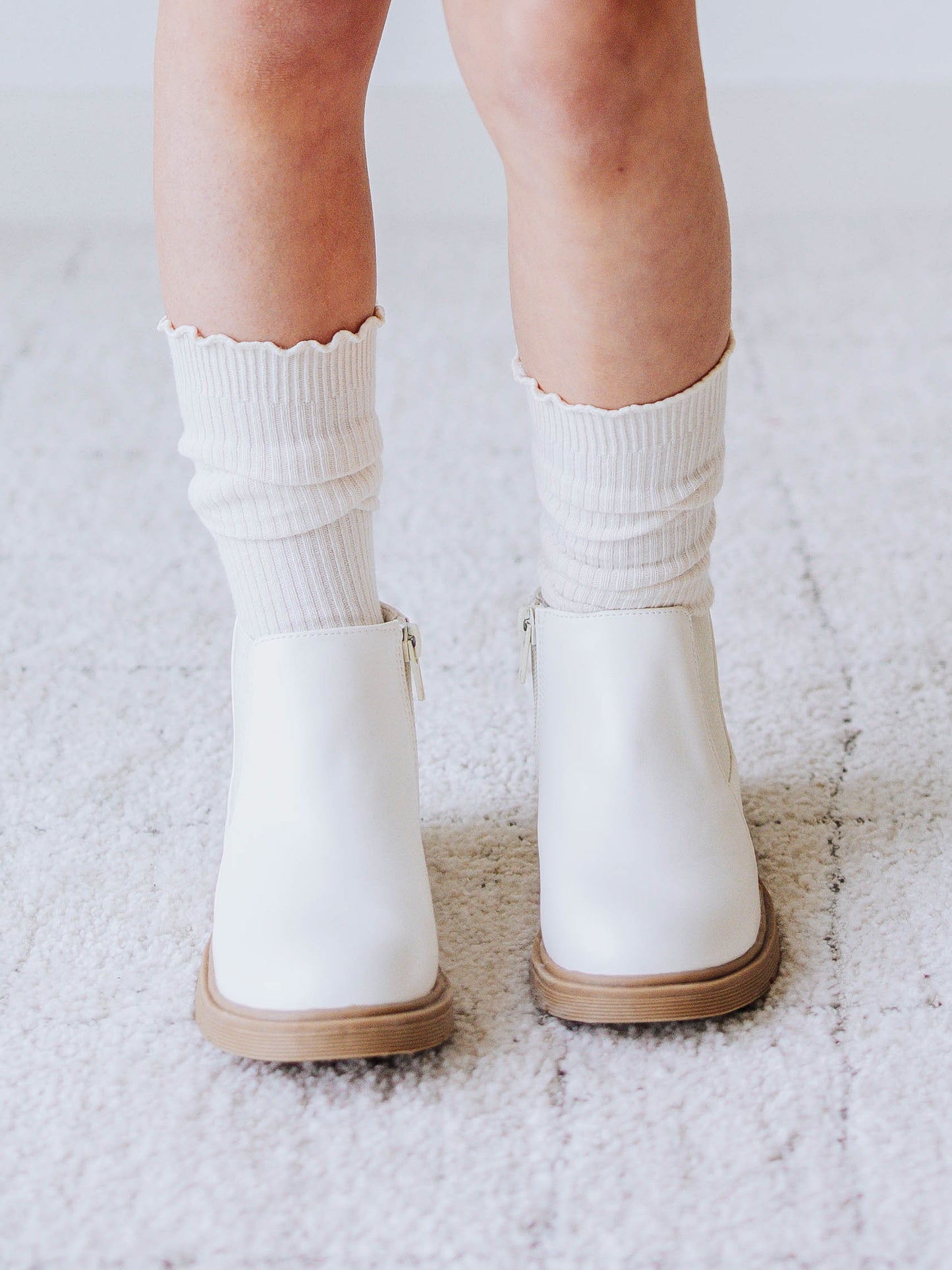 Ruffled Socks - Cream