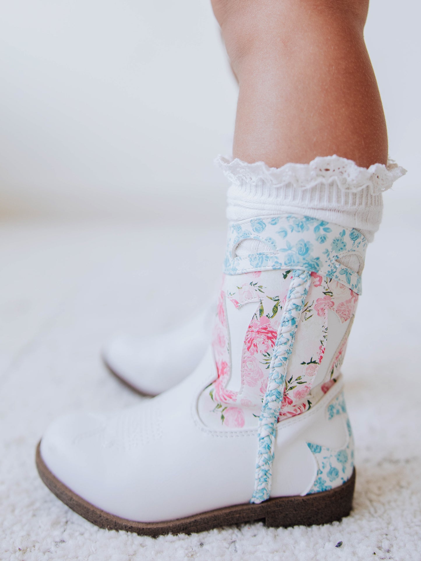 Cowgirl Boots - Wild Roses