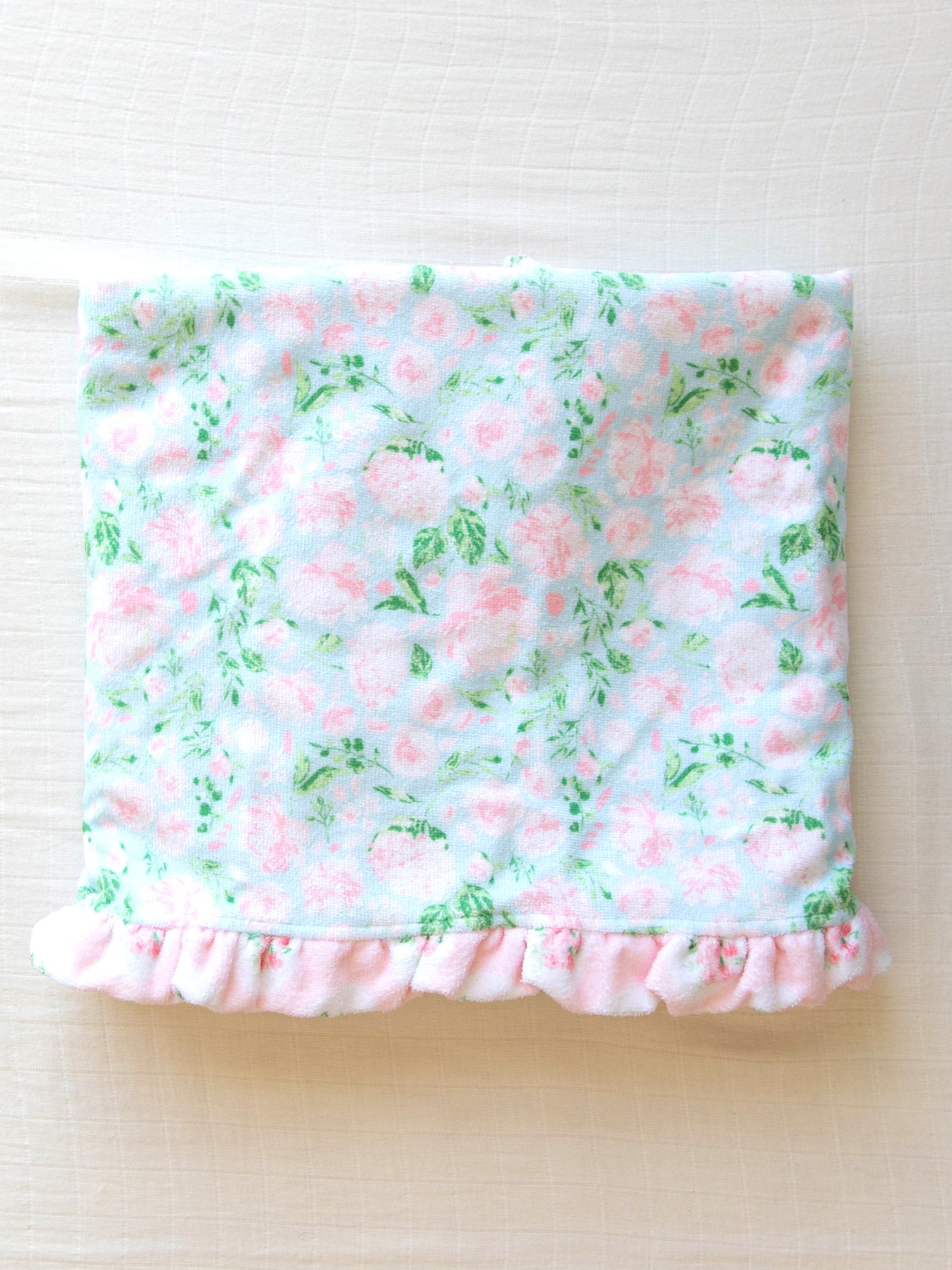 Ruffled Towel - Breezy
