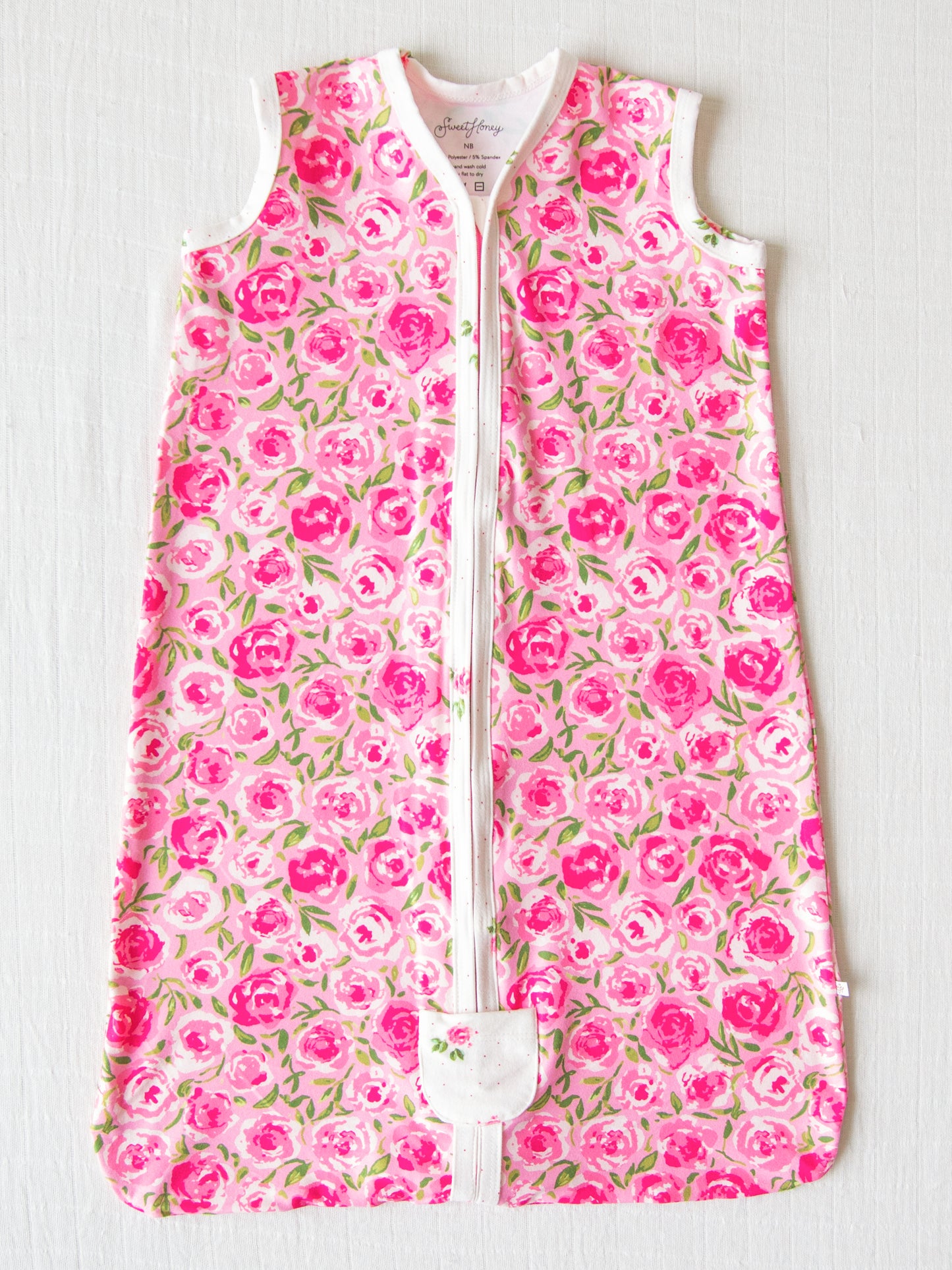 Dreamer Wearable Blanket - Covered in Roses