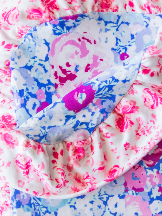 Dreamer Ruffled Blanket - Pastel Carnations