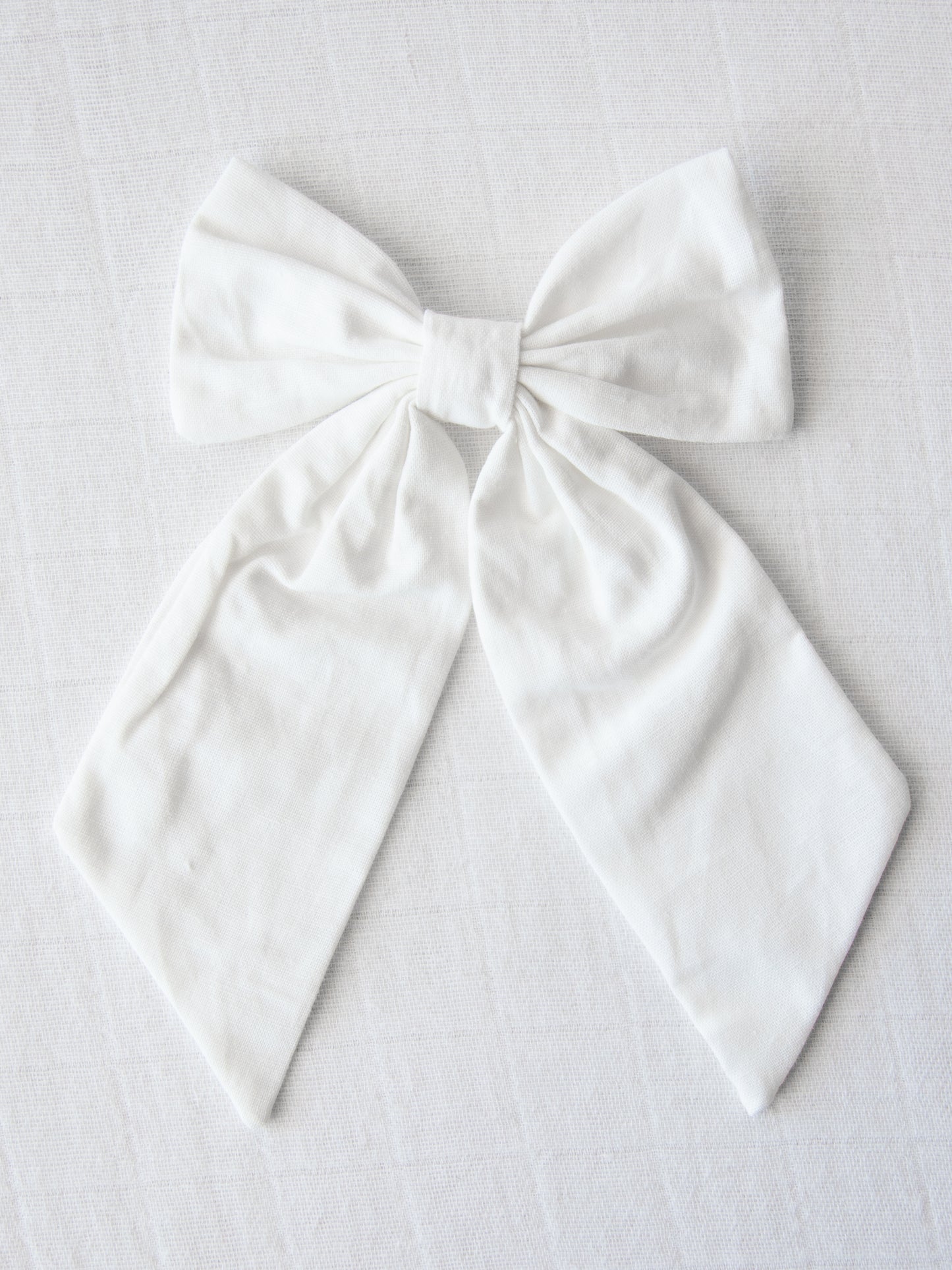 Small Long Tail Bow - White