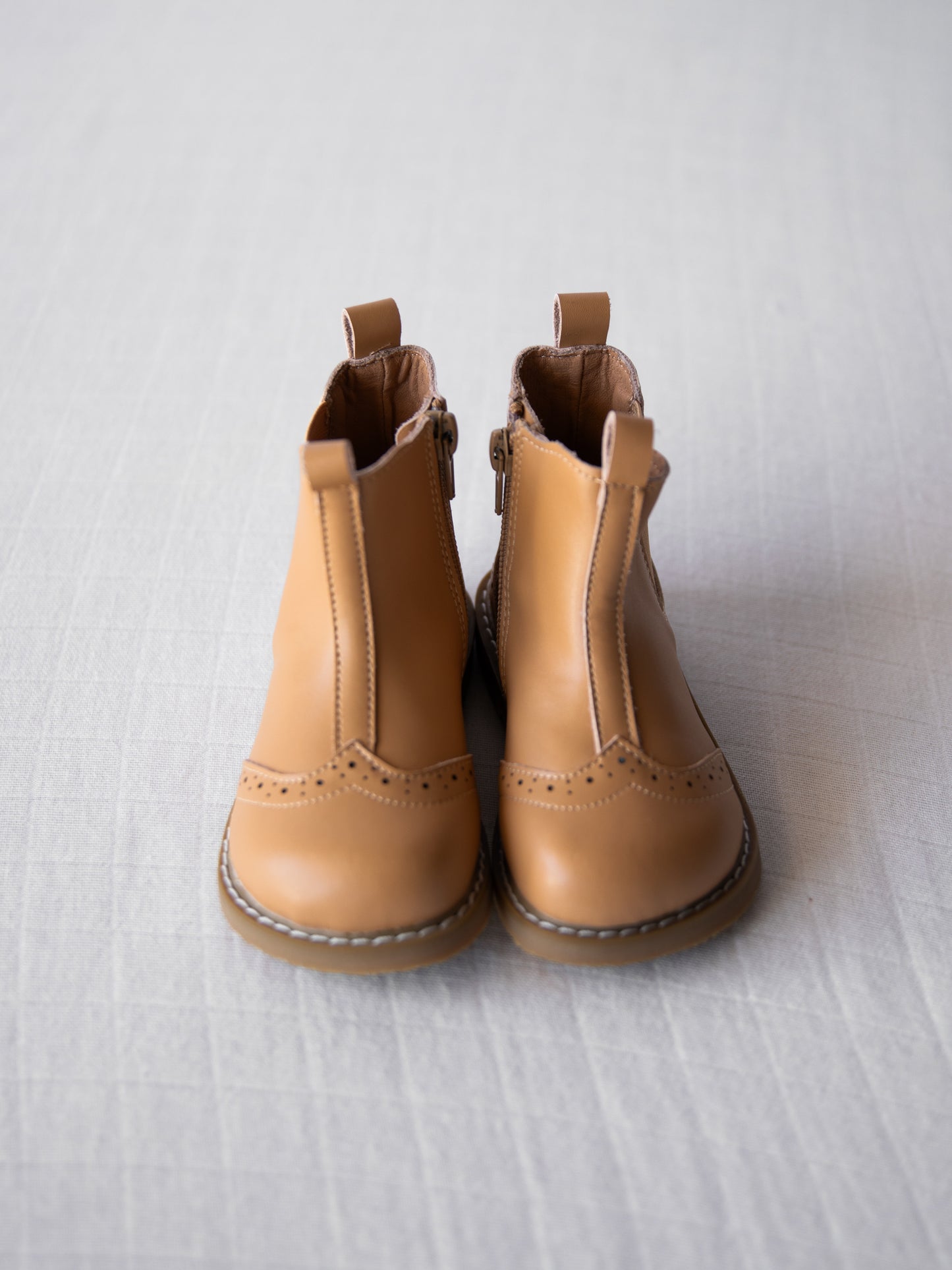 Classic Chelsea Boots - Camel