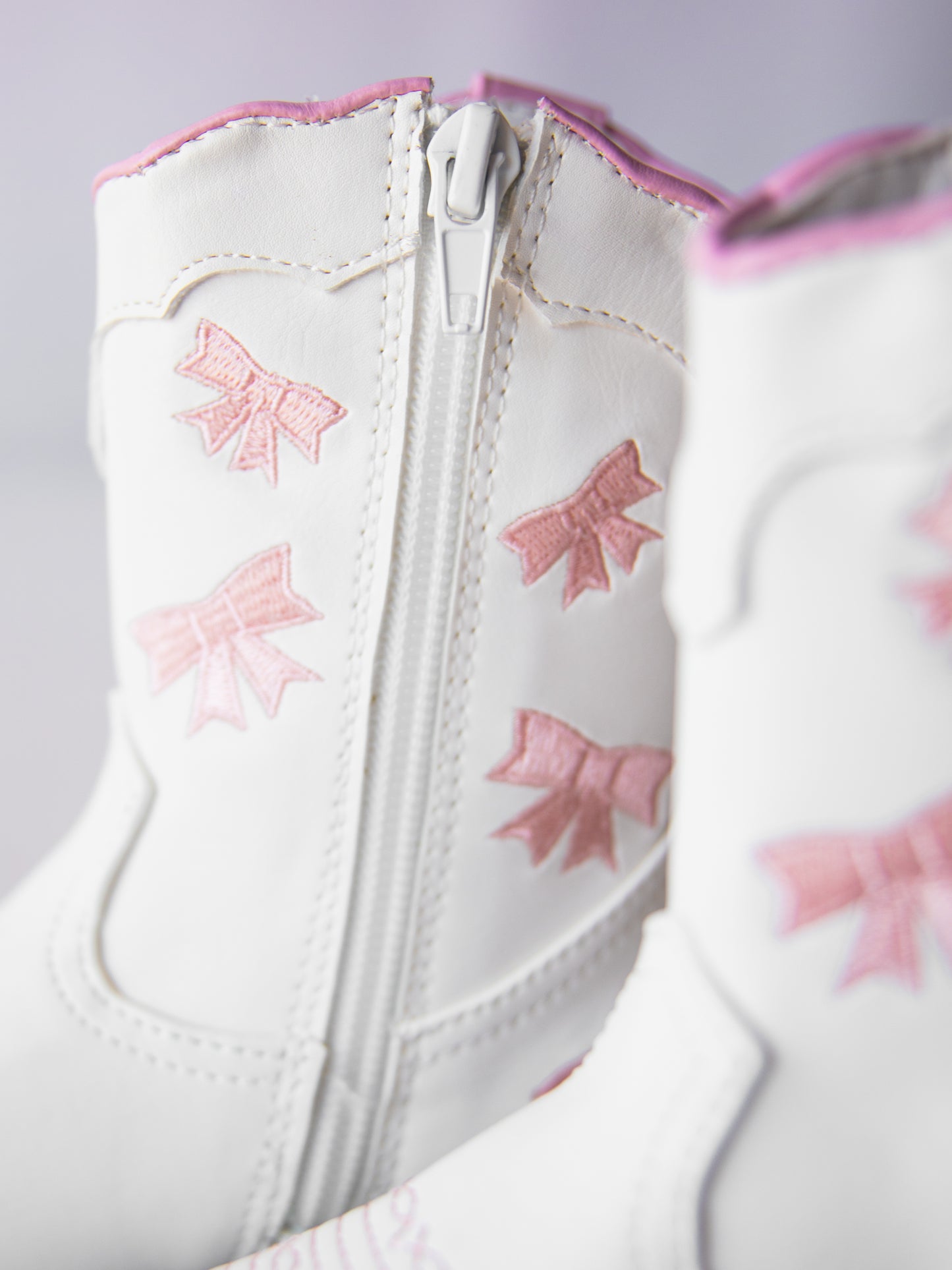 Cowgirl Boots - Pink Bows