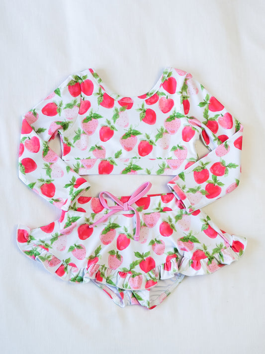 Skirted Crop Rash Guard - Watercolor Strawberries