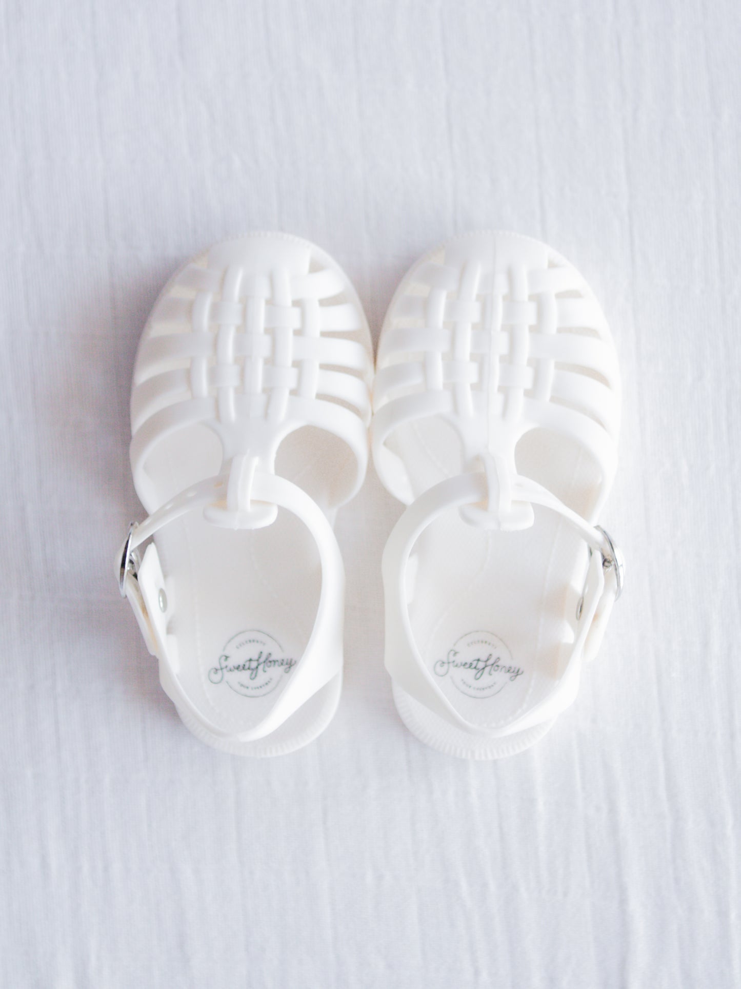 Matte Jelly Sandals - Cream