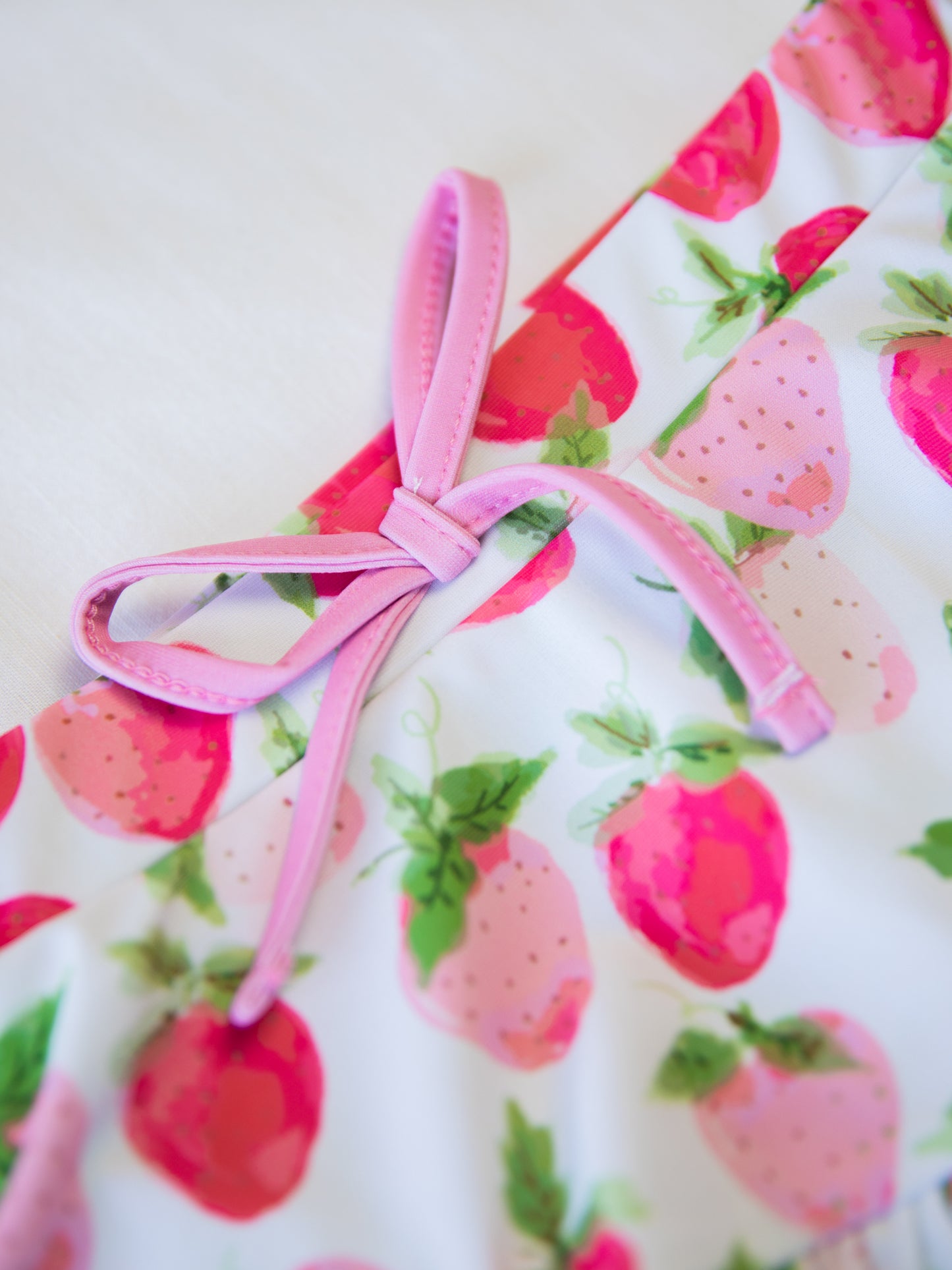 Skirted Crop Rash Guard - Watercolor Strawberries